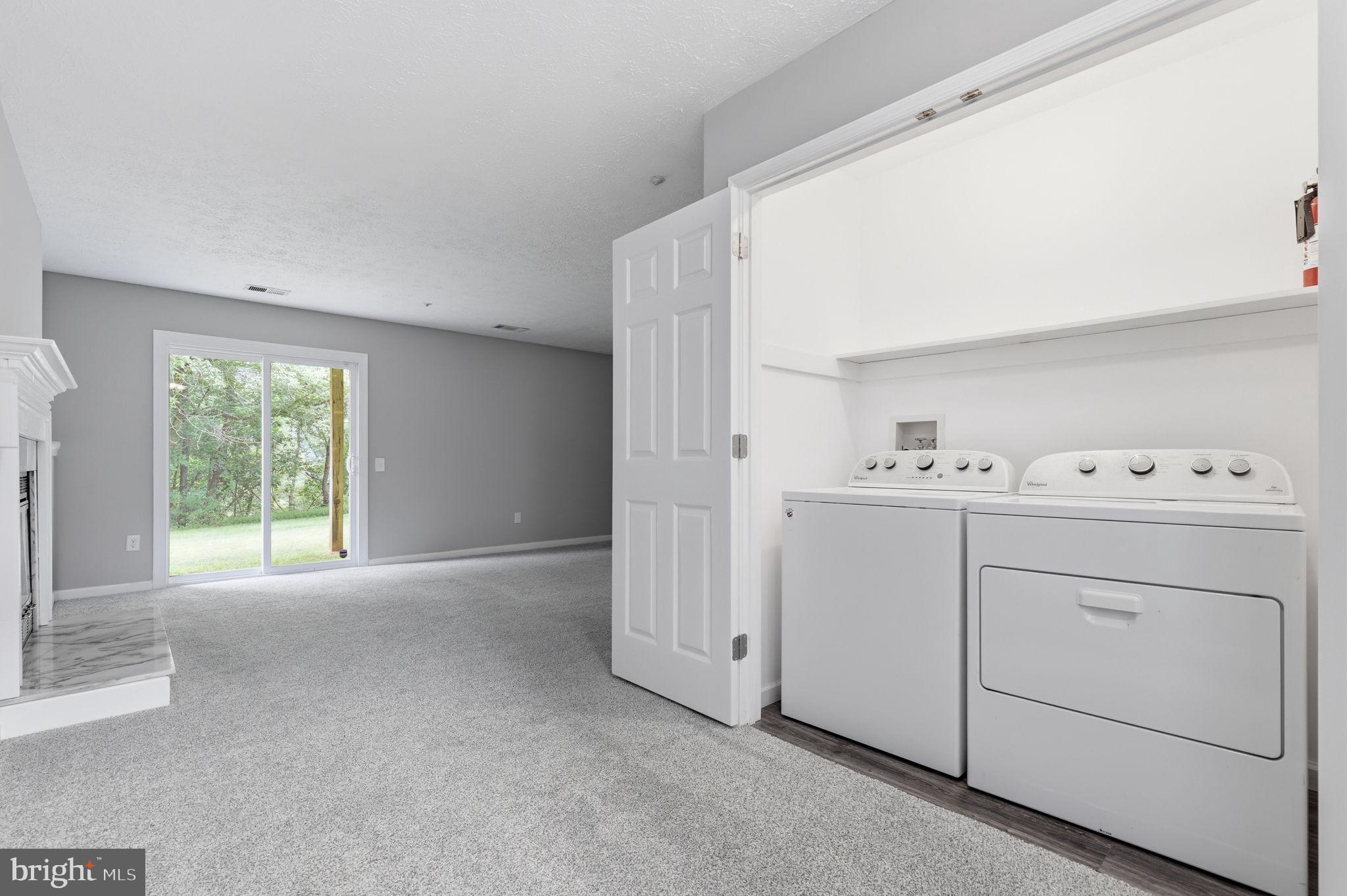 SPRING RIDGE - Residential