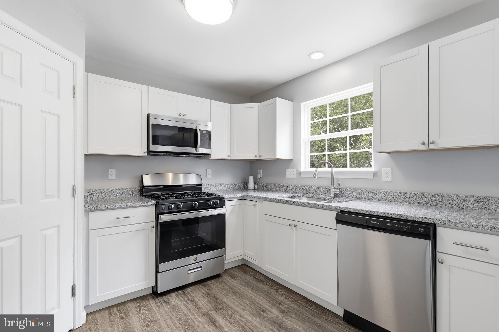 SPRING RIDGE - Residential