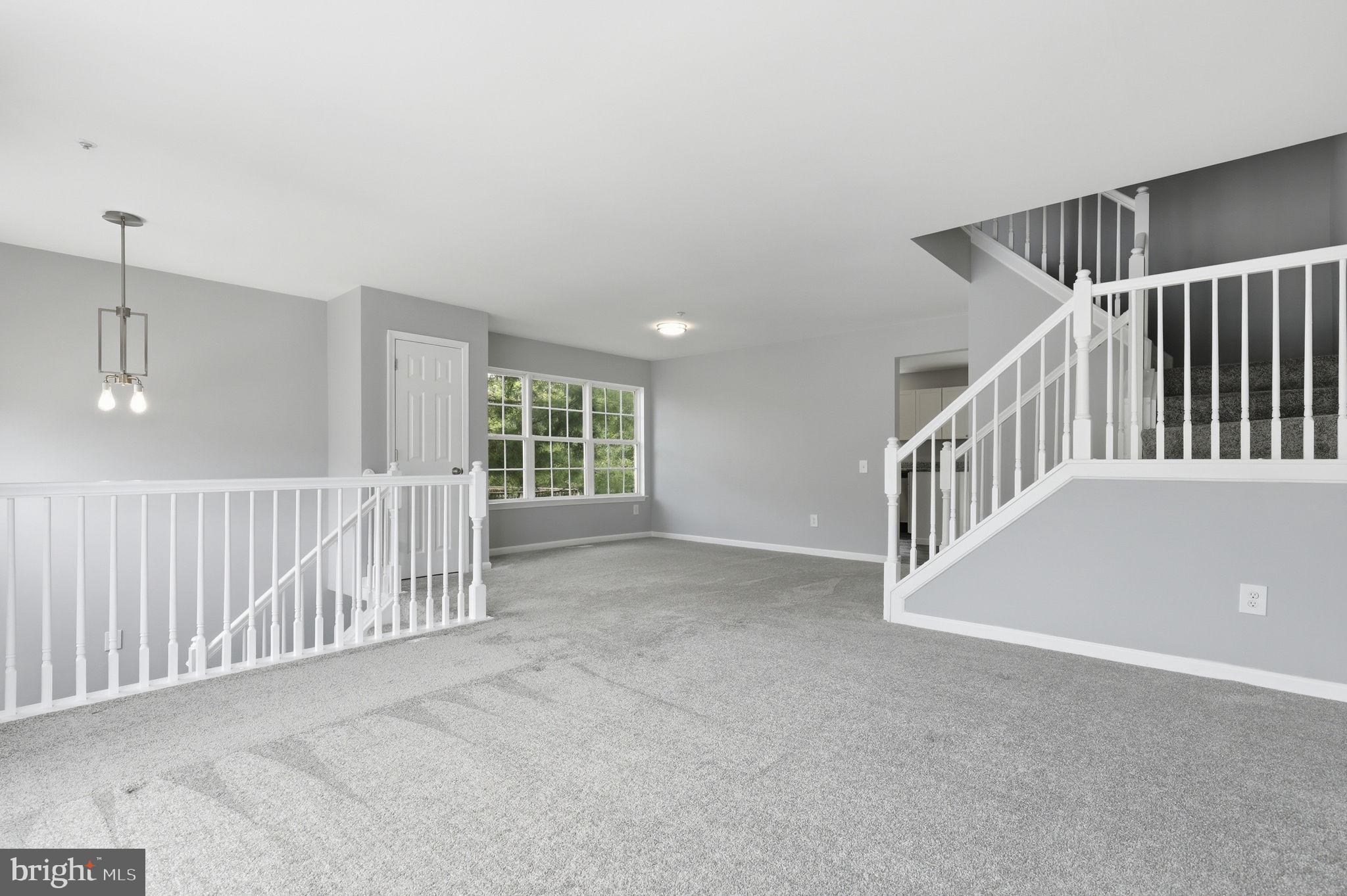 SPRING RIDGE - Residential