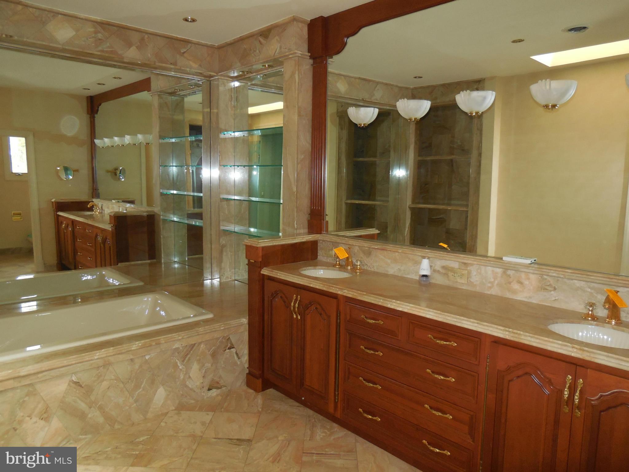 POTOMAC RANCH - Residential