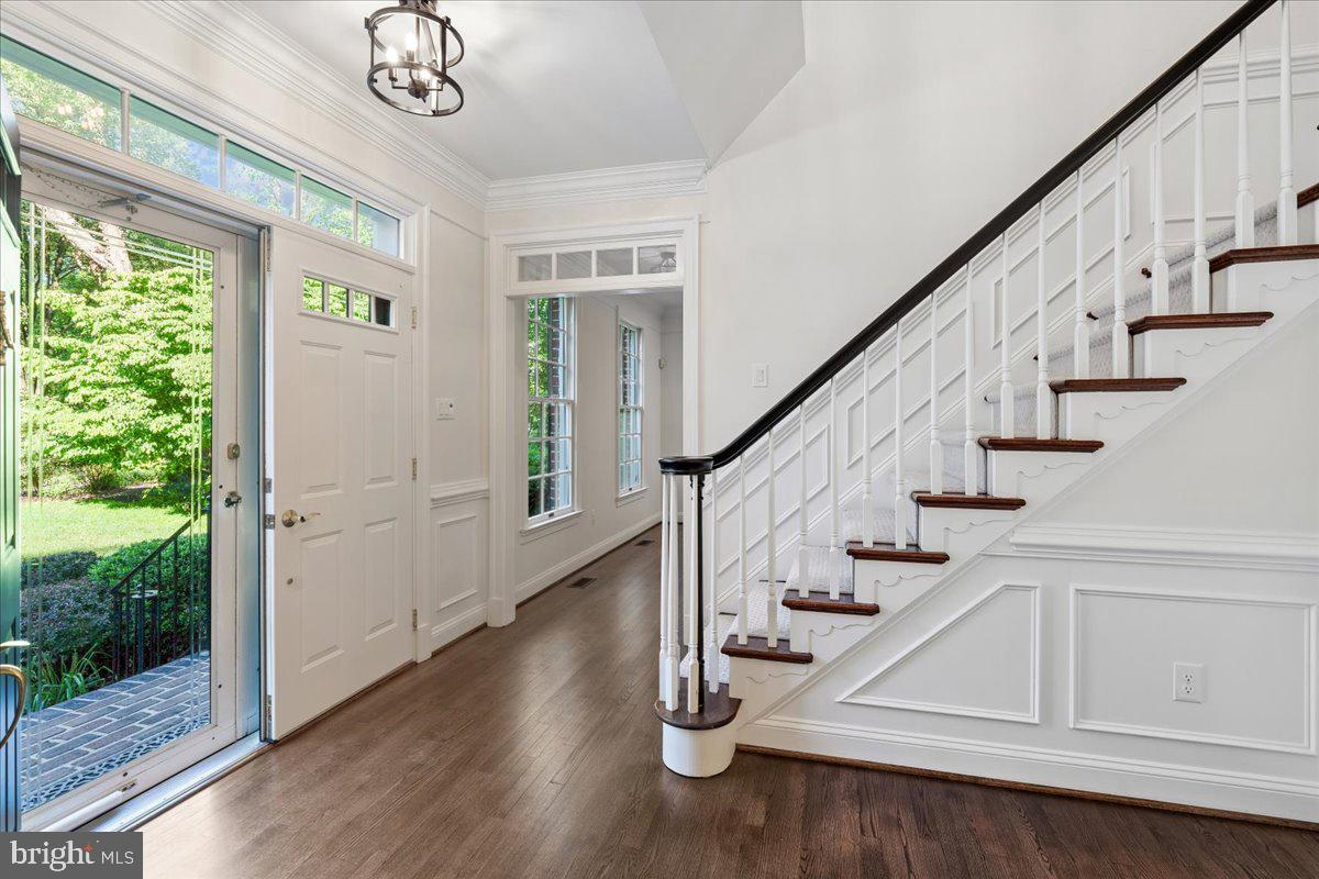 VILLAGE OF RIVER HILL - Residential