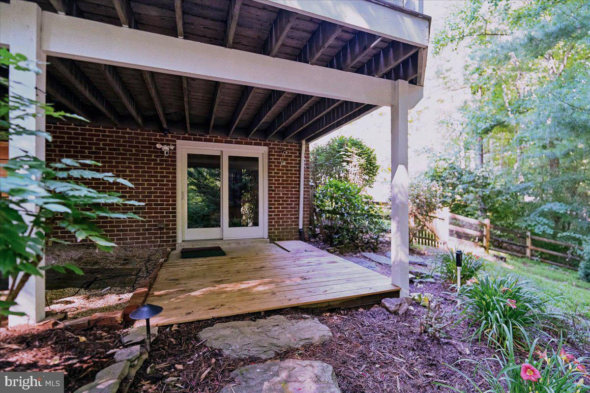 VILLAGE OF RIVER HILL - Residential