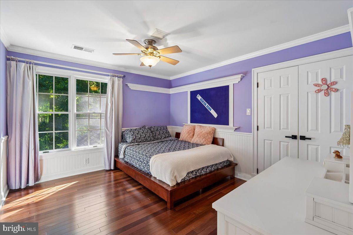 VILLAGE OF RIVER HILL - Residential