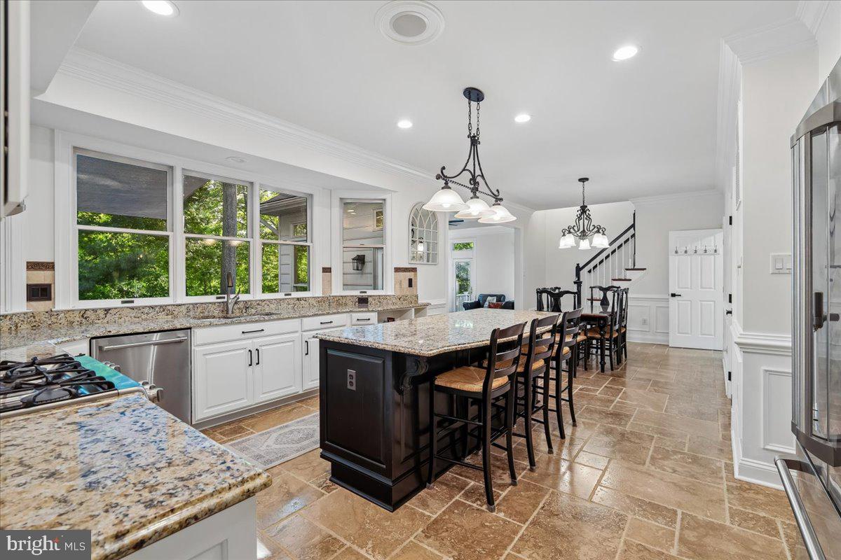 VILLAGE OF RIVER HILL - Residential