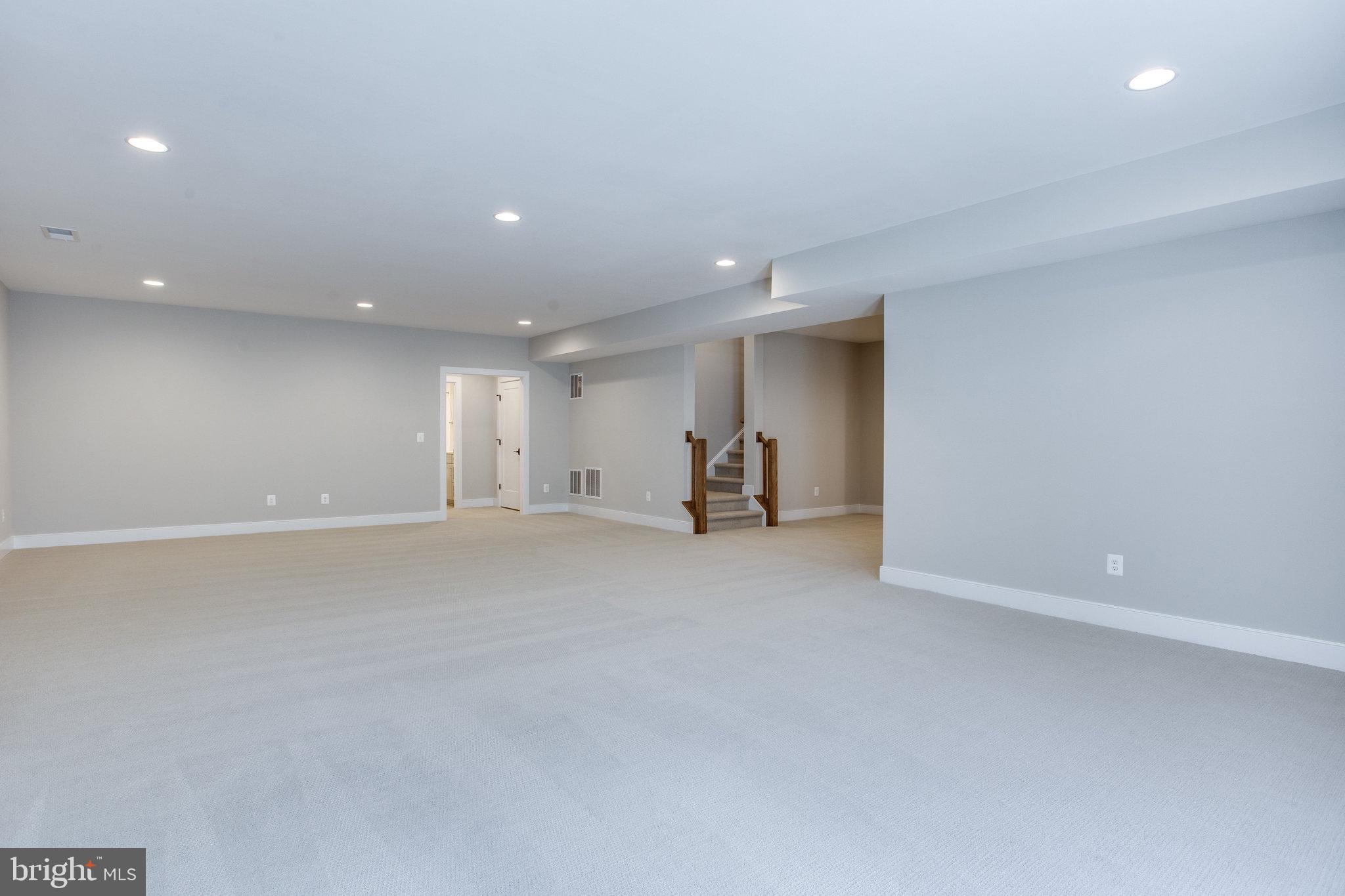 CHESTERBROOK GARDENS - Residential