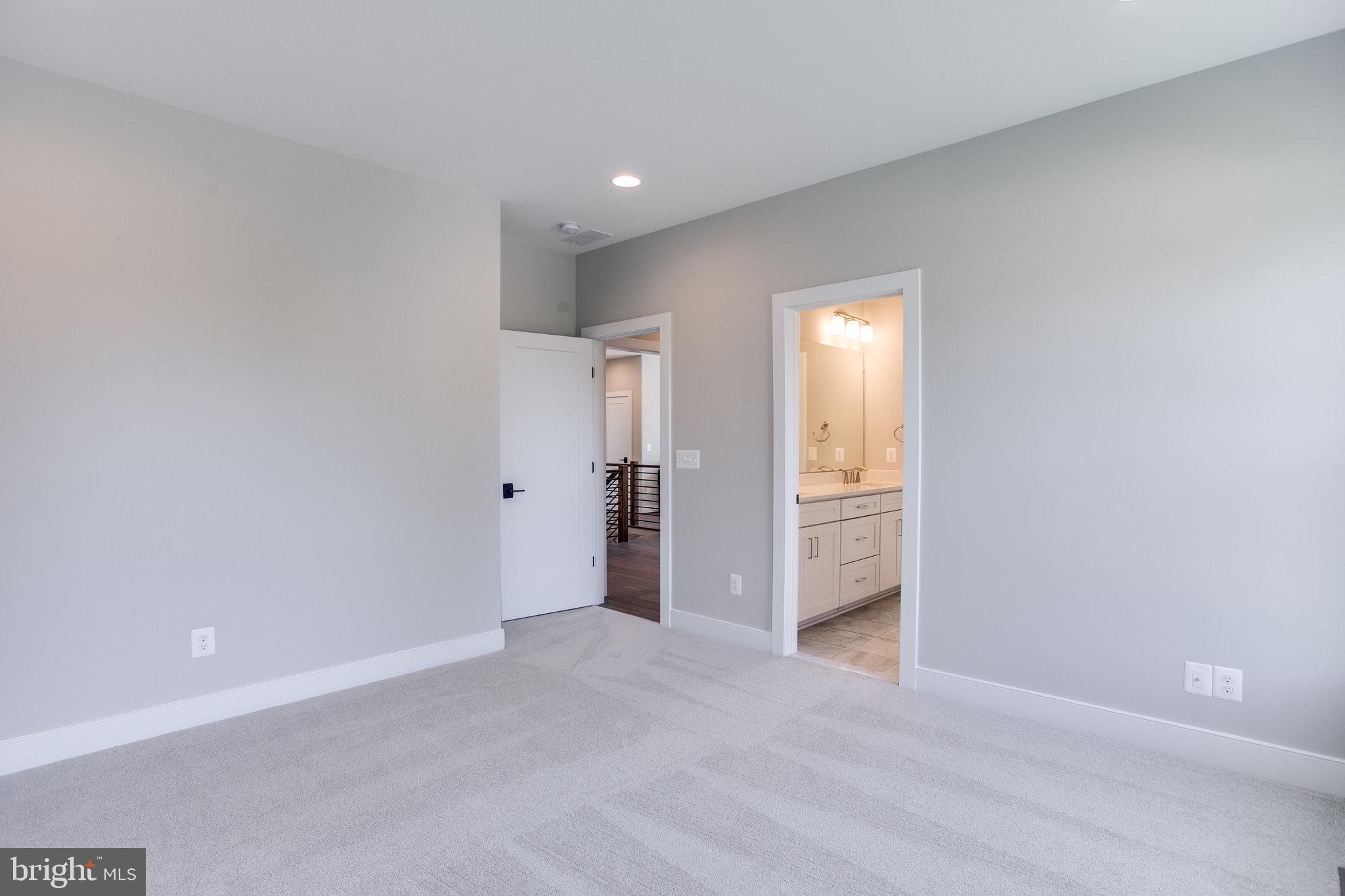 CHESTERBROOK GARDENS - Residential