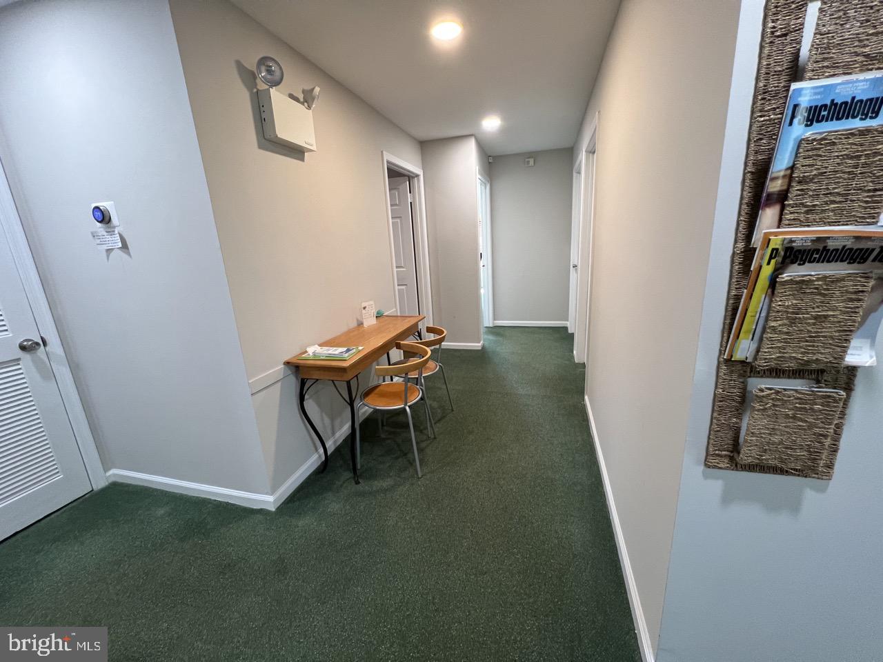 VICTORIAN COMMONS - Commercial Lease