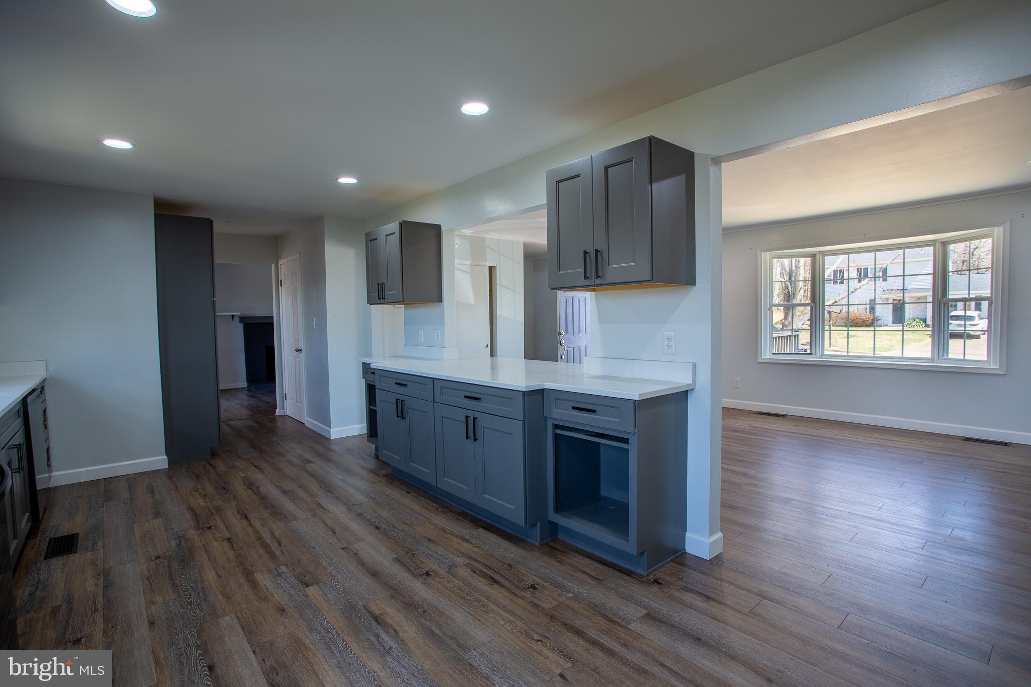 STAFFORD OAKS - Residential
