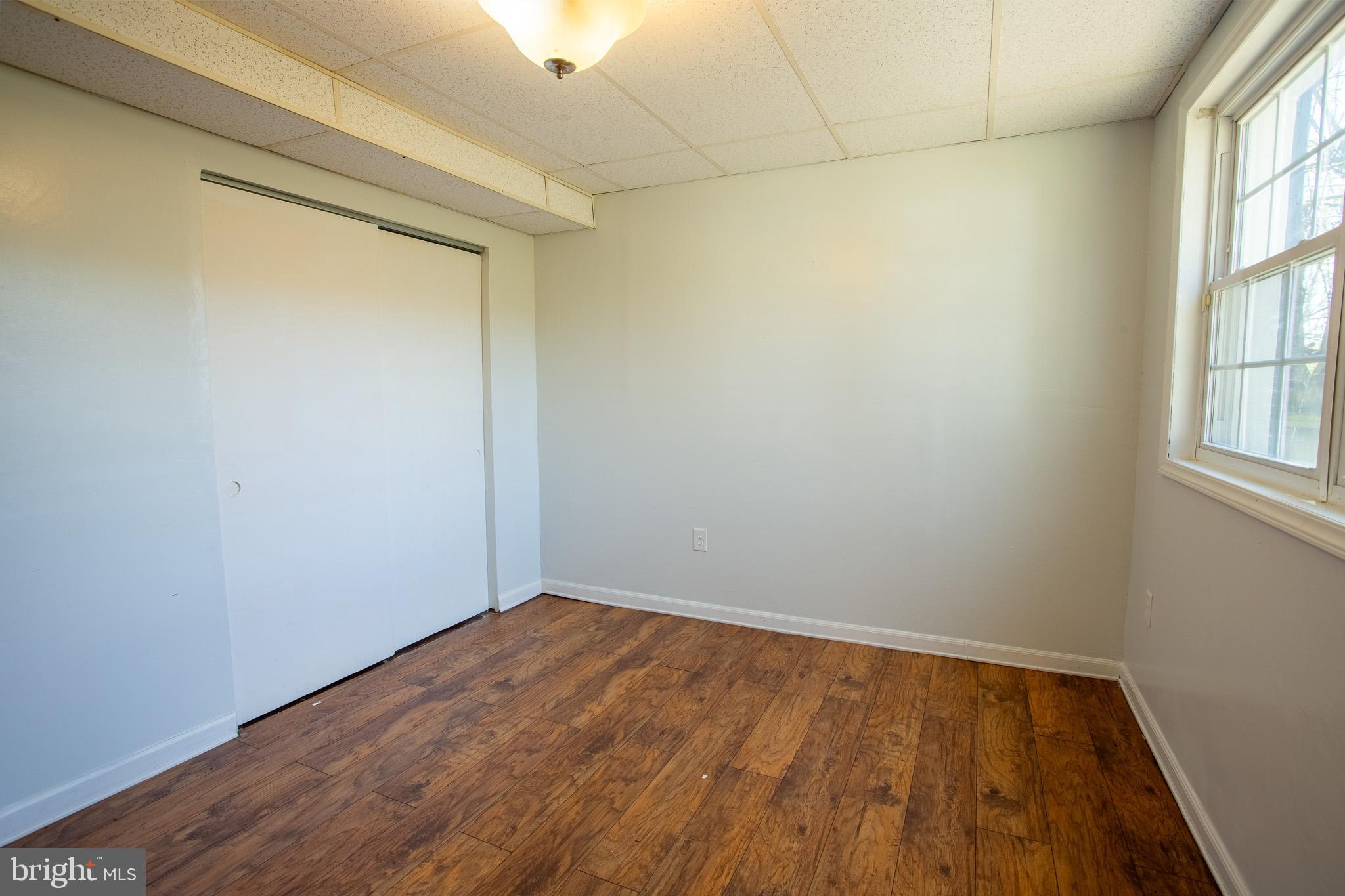 STAFFORD OAKS - Residential