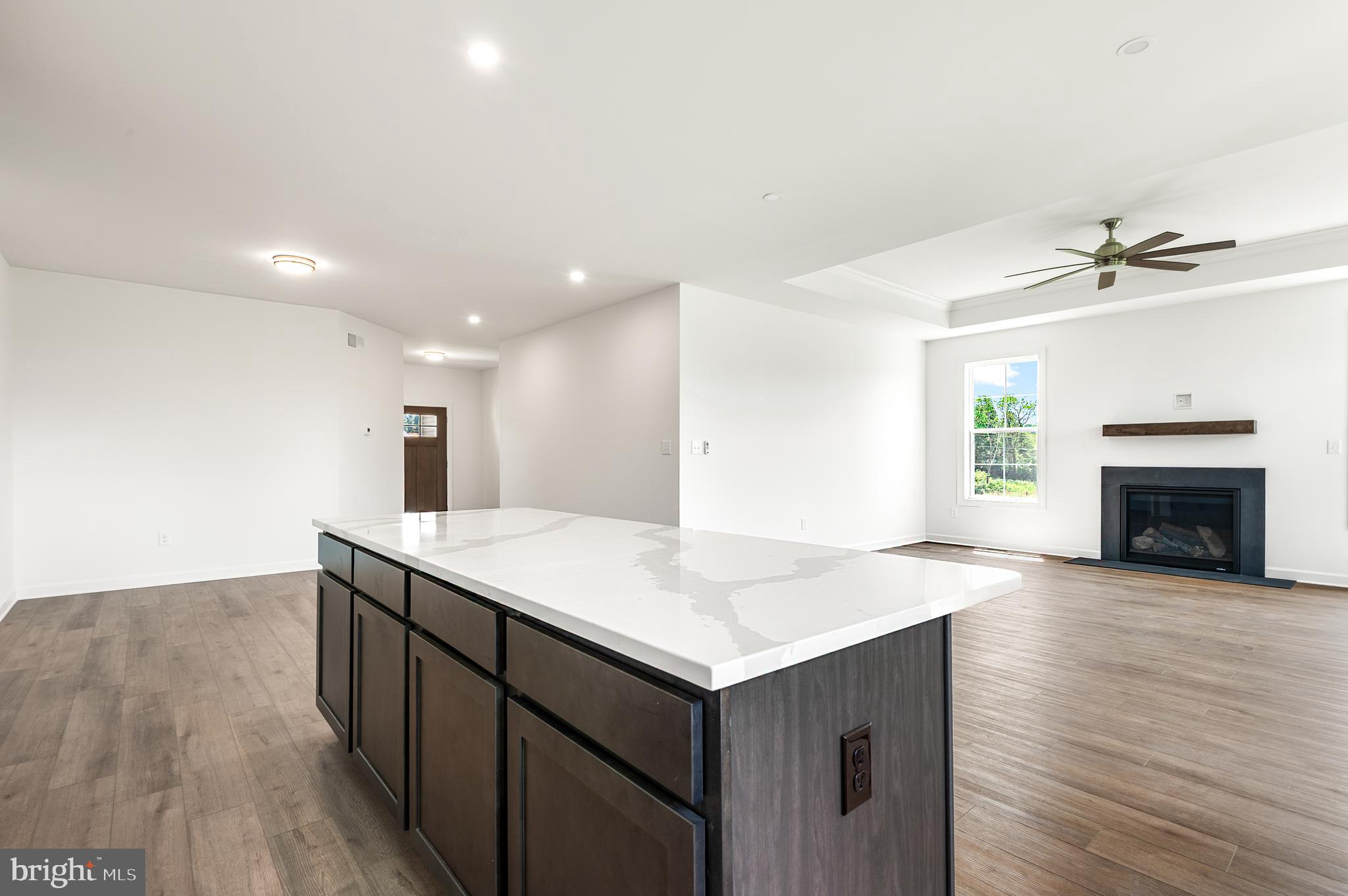 STEEPLE CHASE - Residential