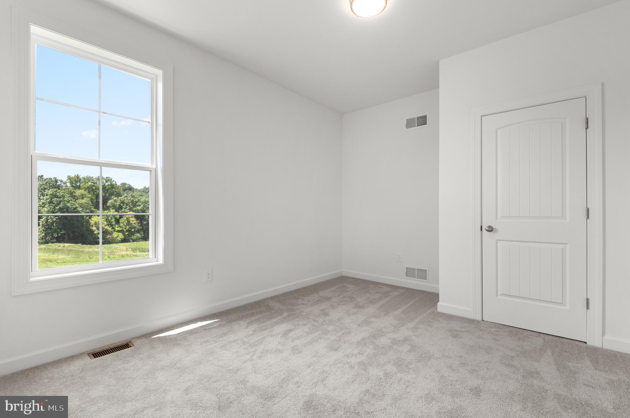 STEEPLE CHASE - Residential