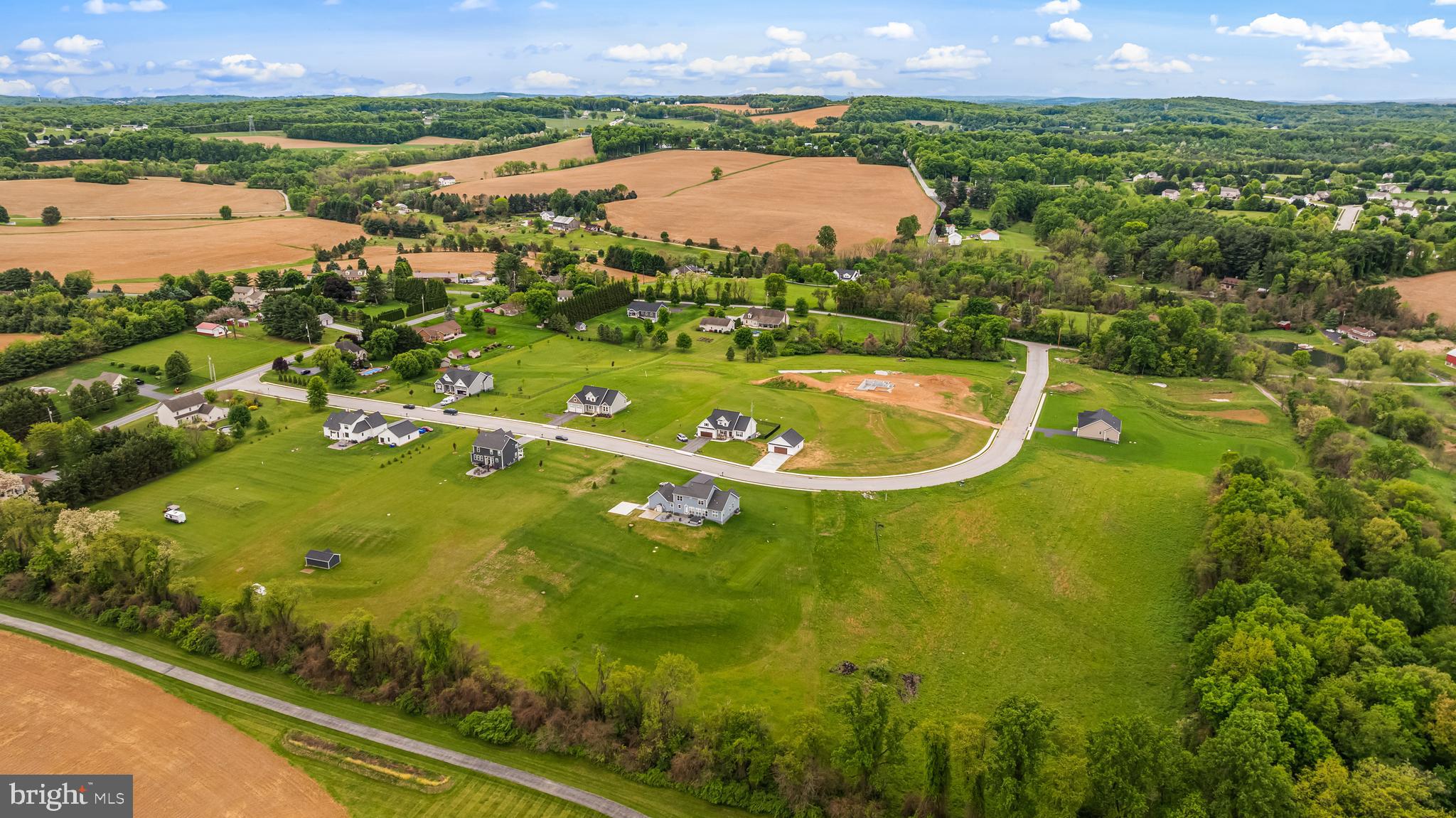 STEEPLE CHASE - Residential
