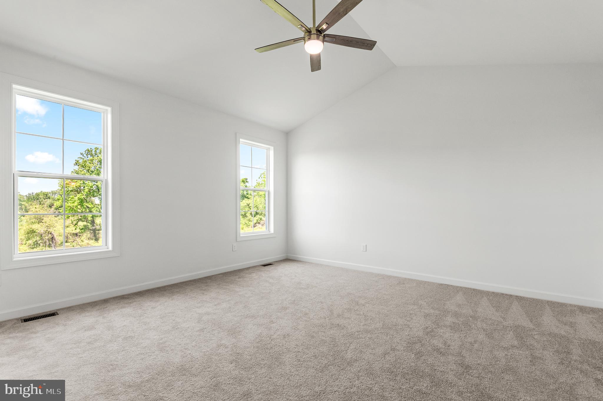 STEEPLE CHASE - Residential