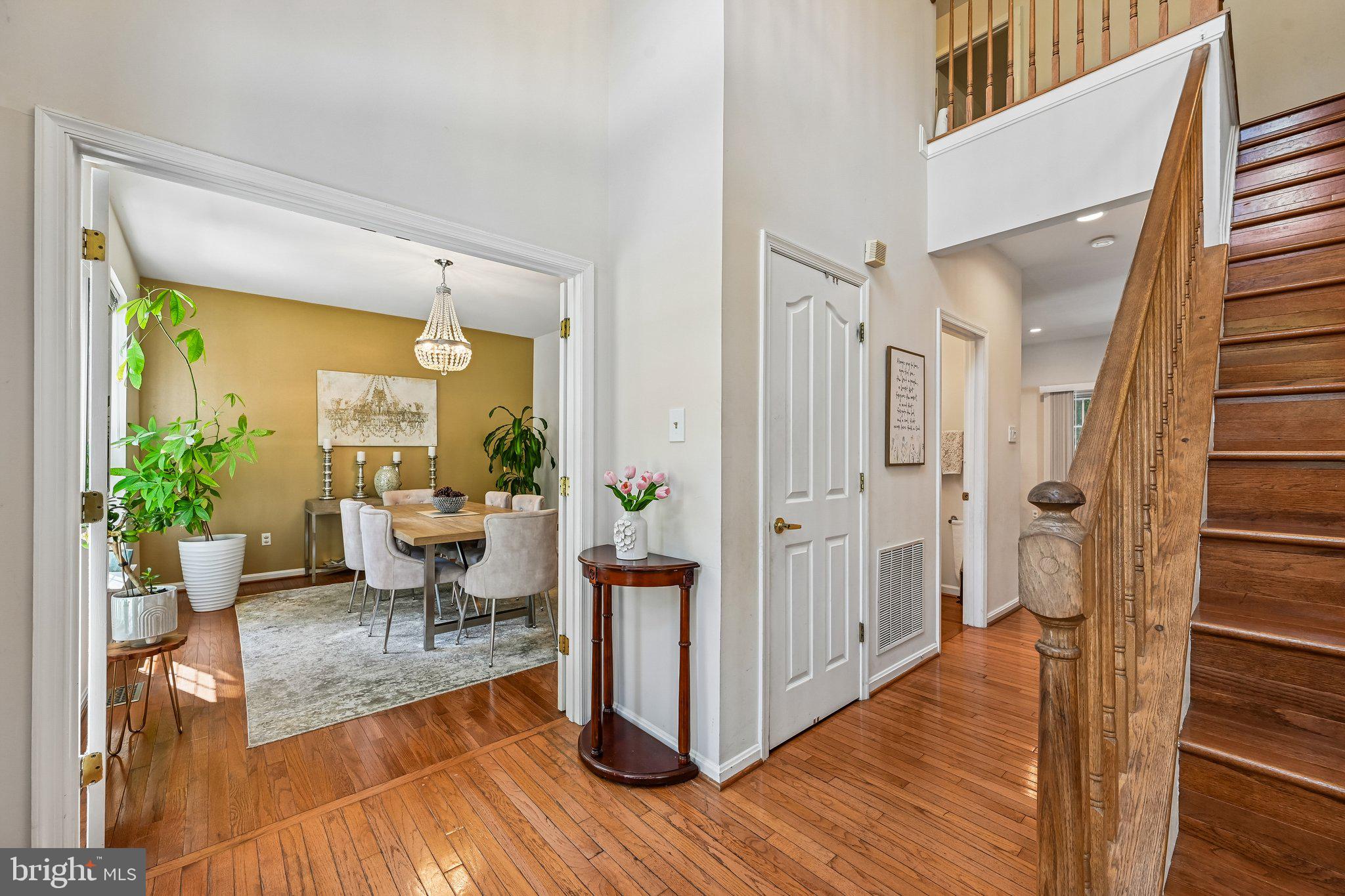 RUSSETT - Residential