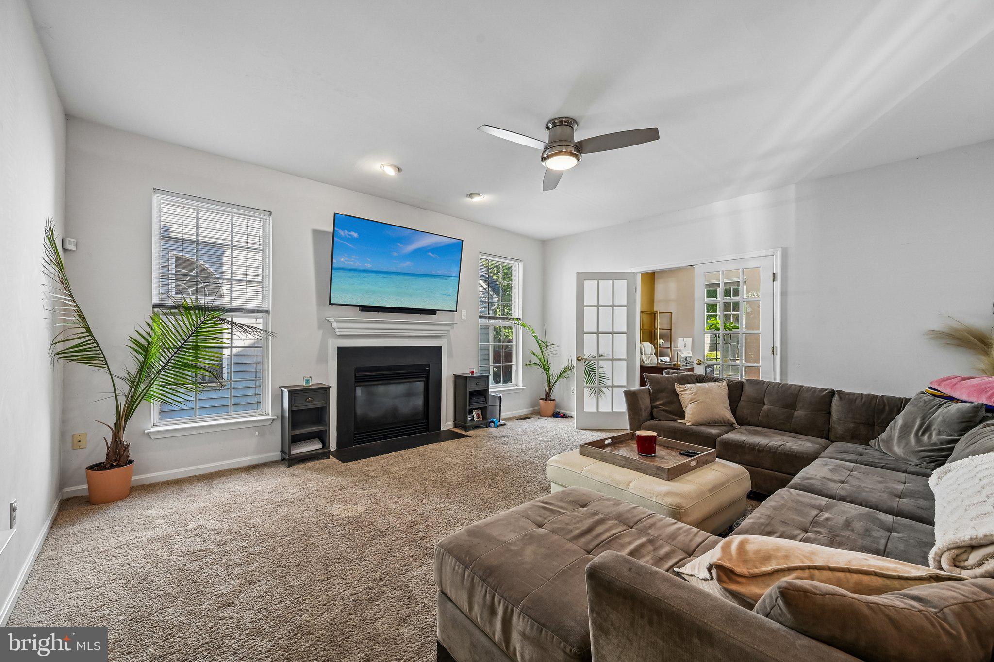 RUSSETT - Residential