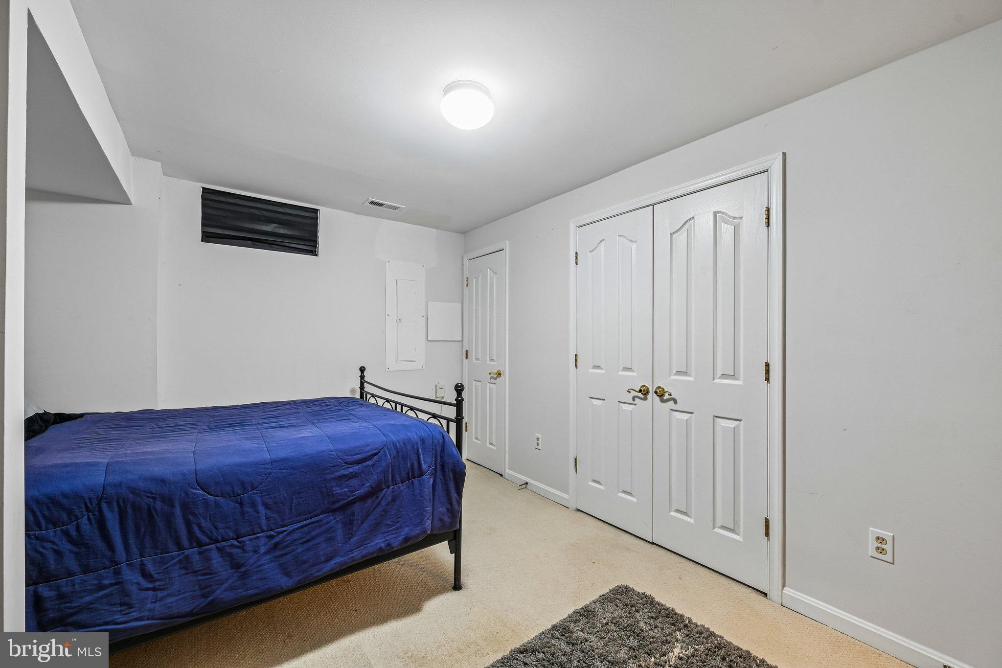 RUSSETT - Residential