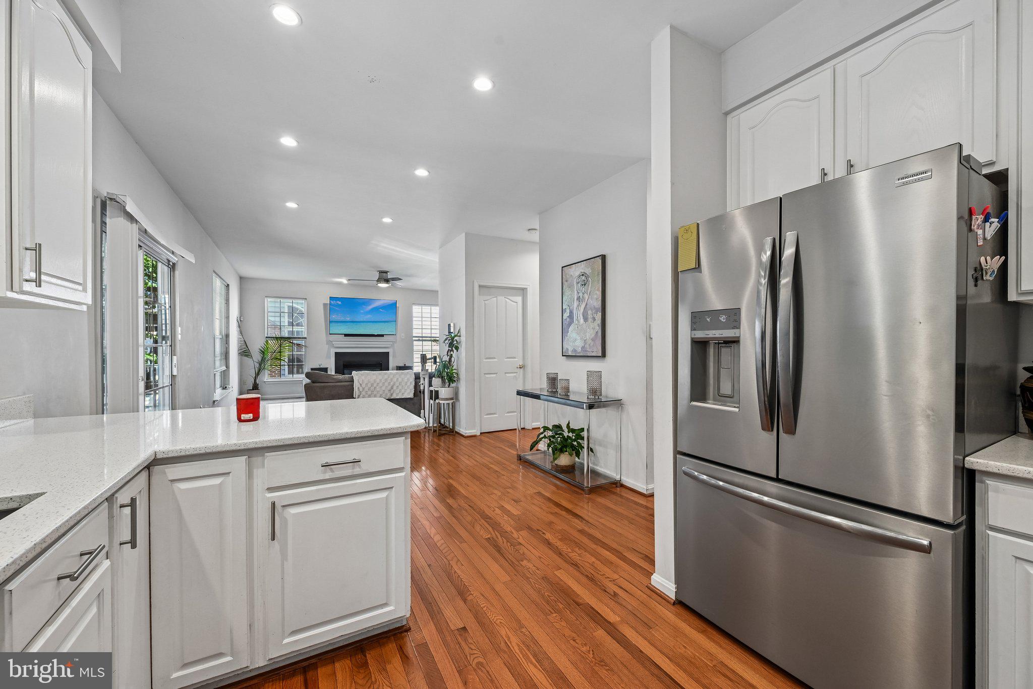 RUSSETT - Residential