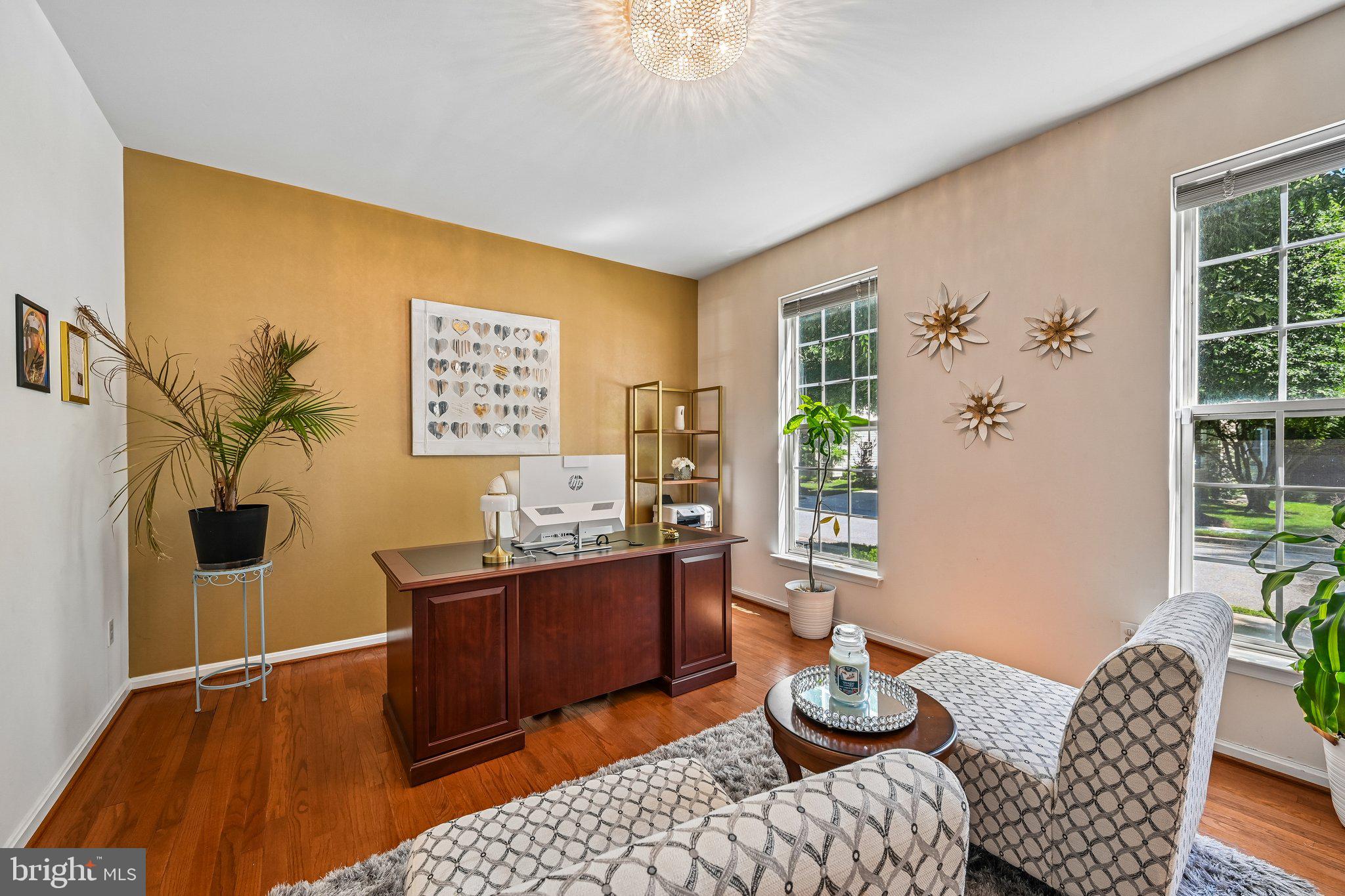 RUSSETT - Residential