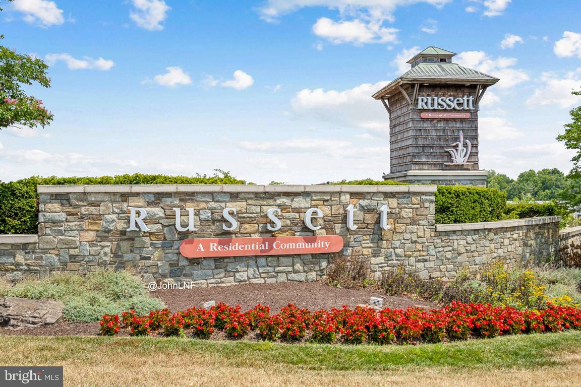 RUSSETT - Residential