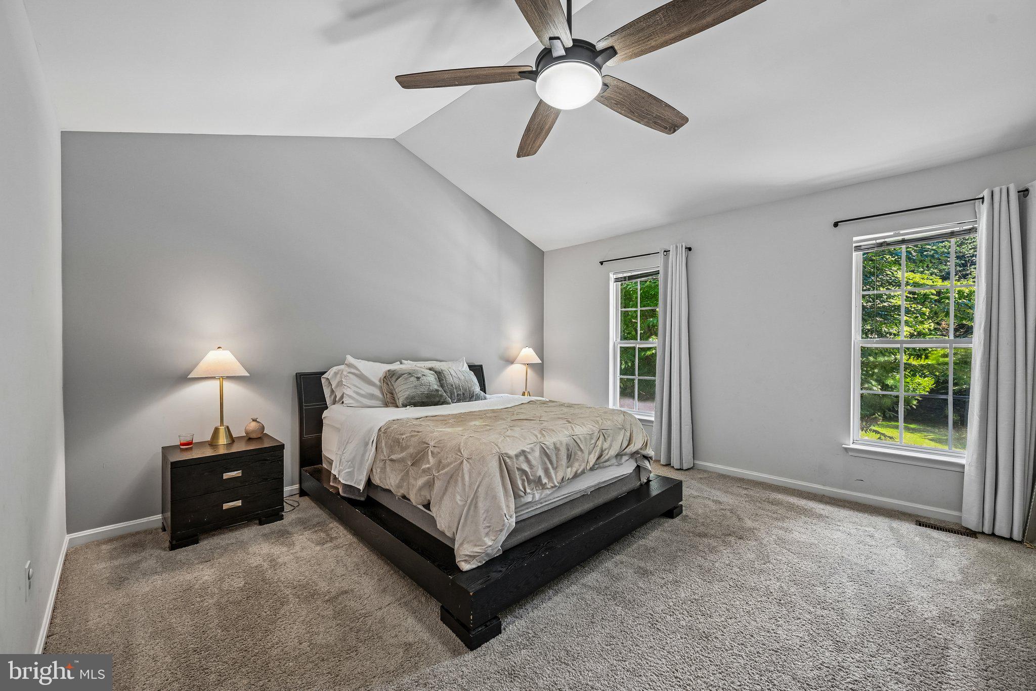 RUSSETT - Residential