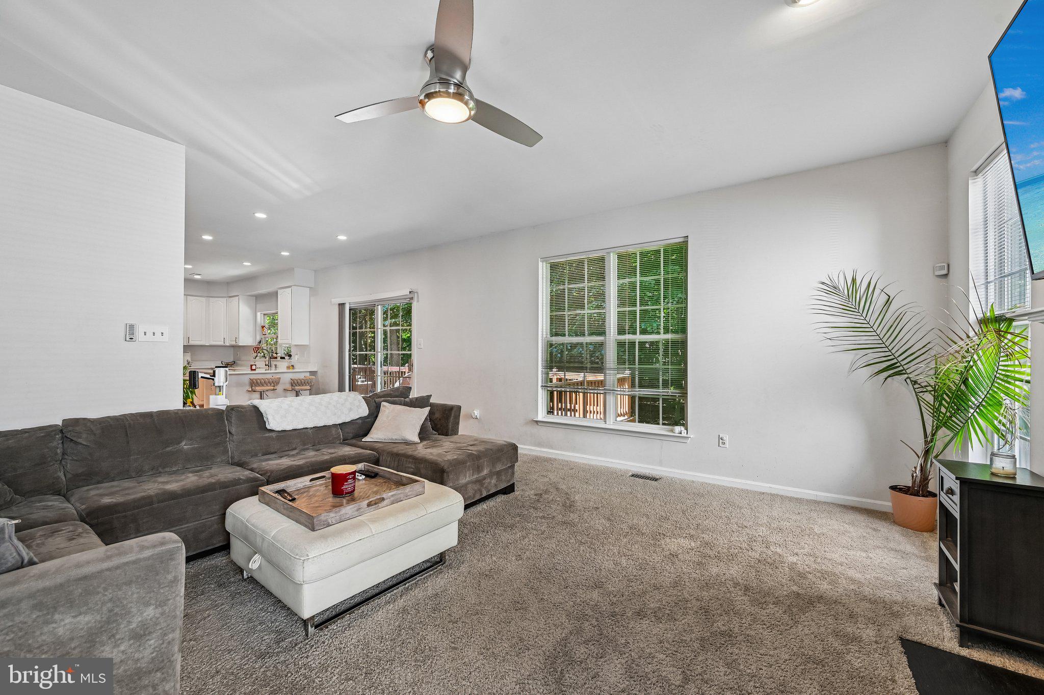 RUSSETT - Residential