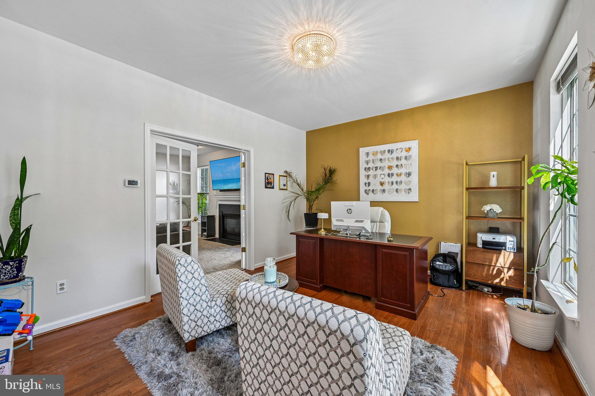 RUSSETT - Residential