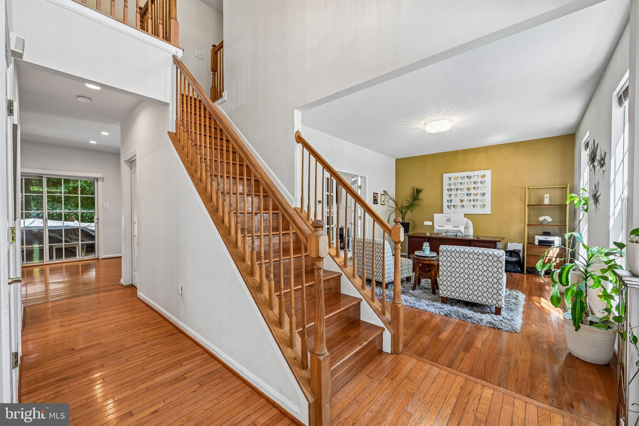 RUSSETT - Residential
