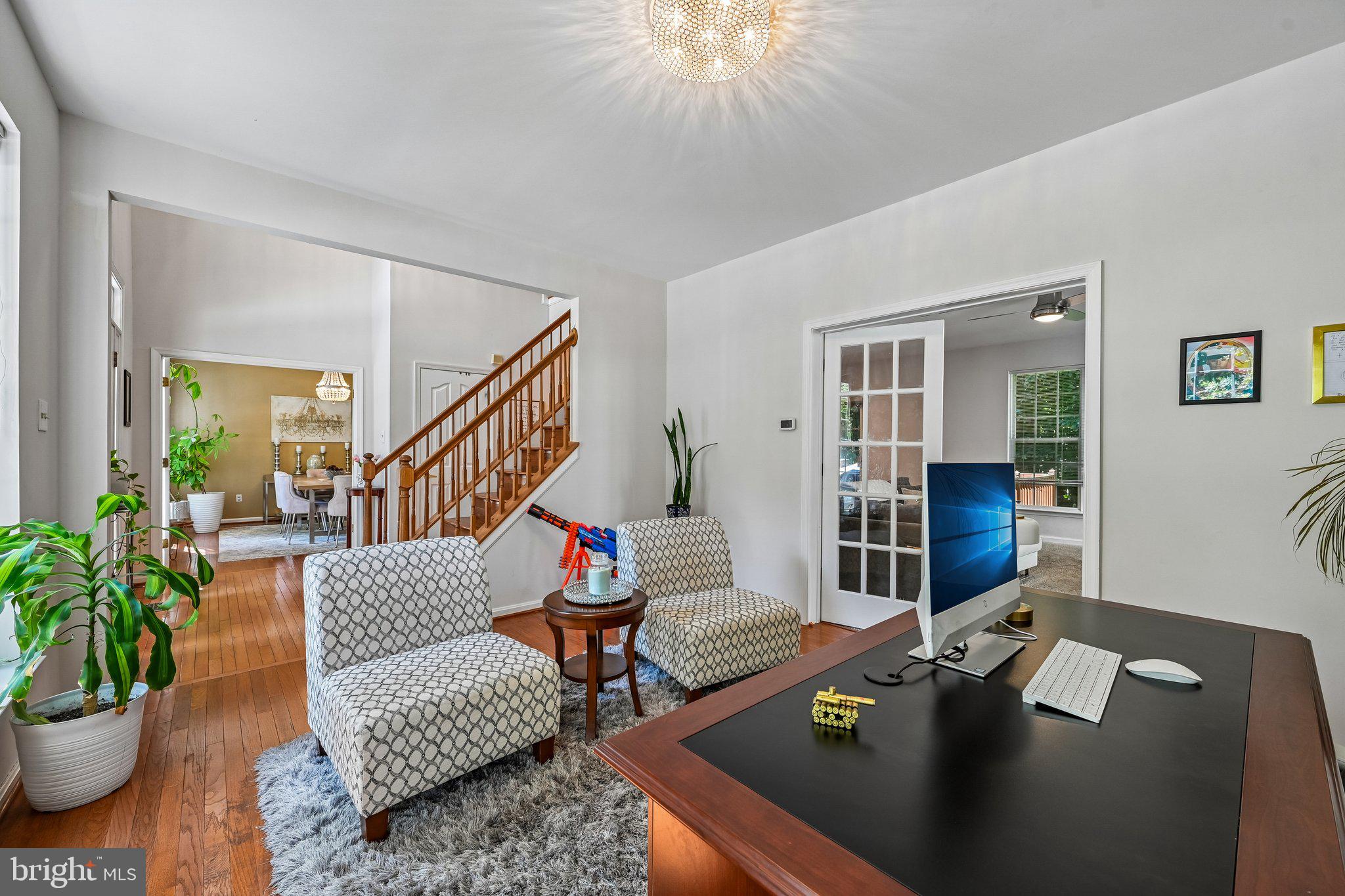 RUSSETT - Residential