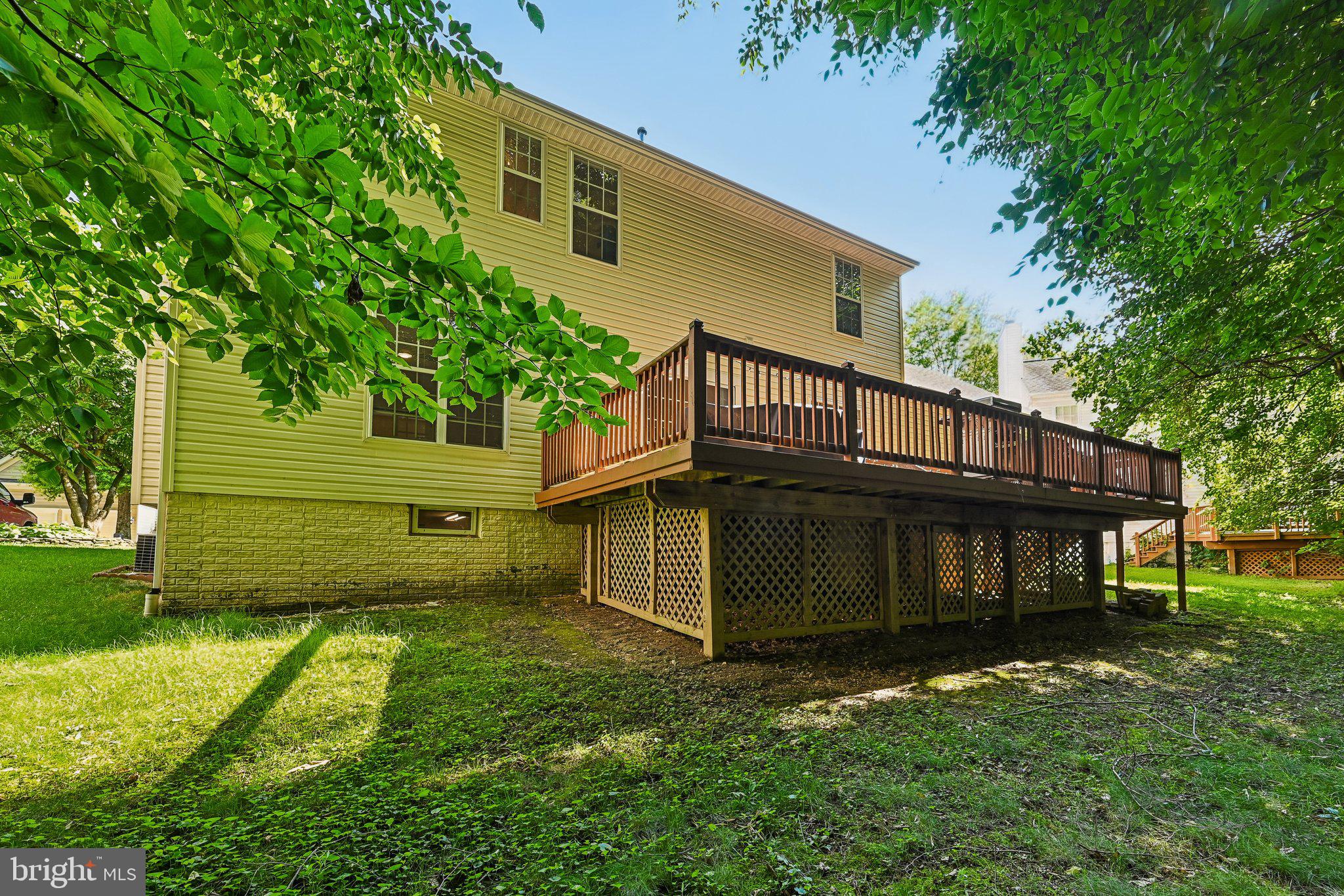 RUSSETT - Residential