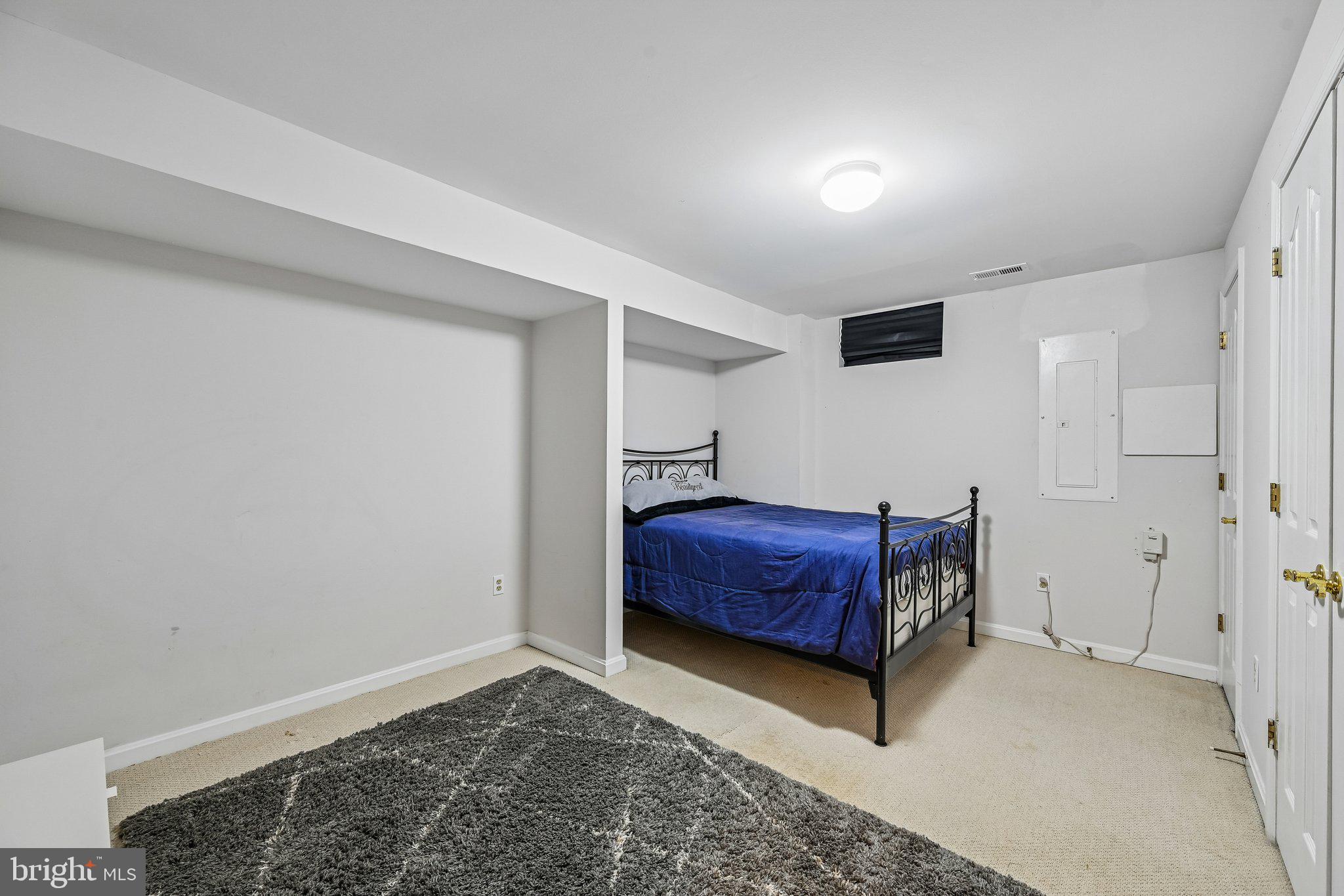 RUSSETT - Residential