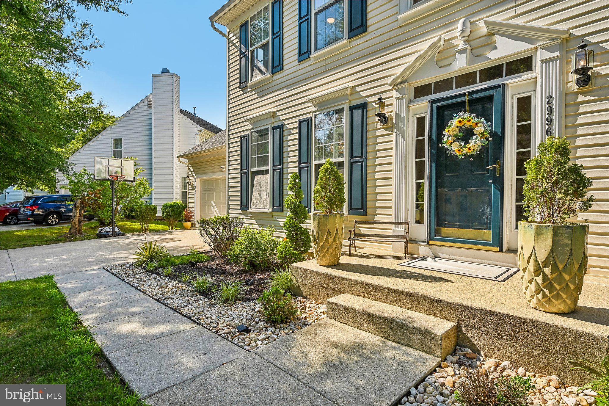 RUSSETT - Residential