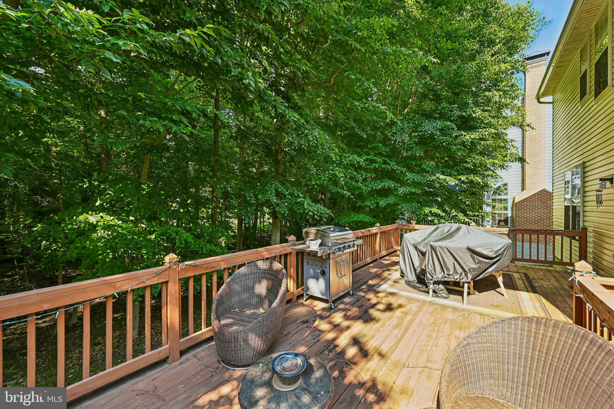 RUSSETT - Residential