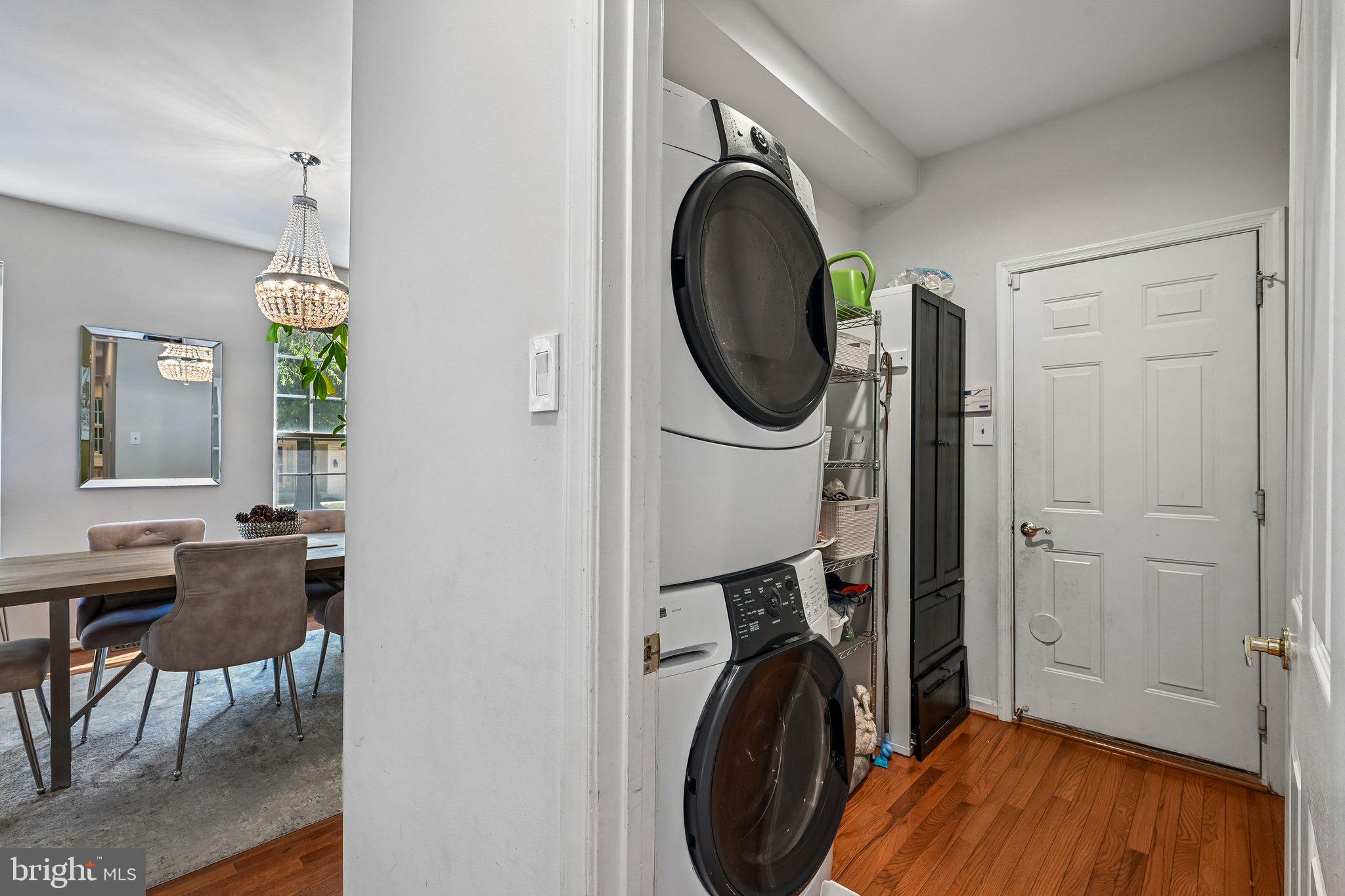 RUSSETT - Residential