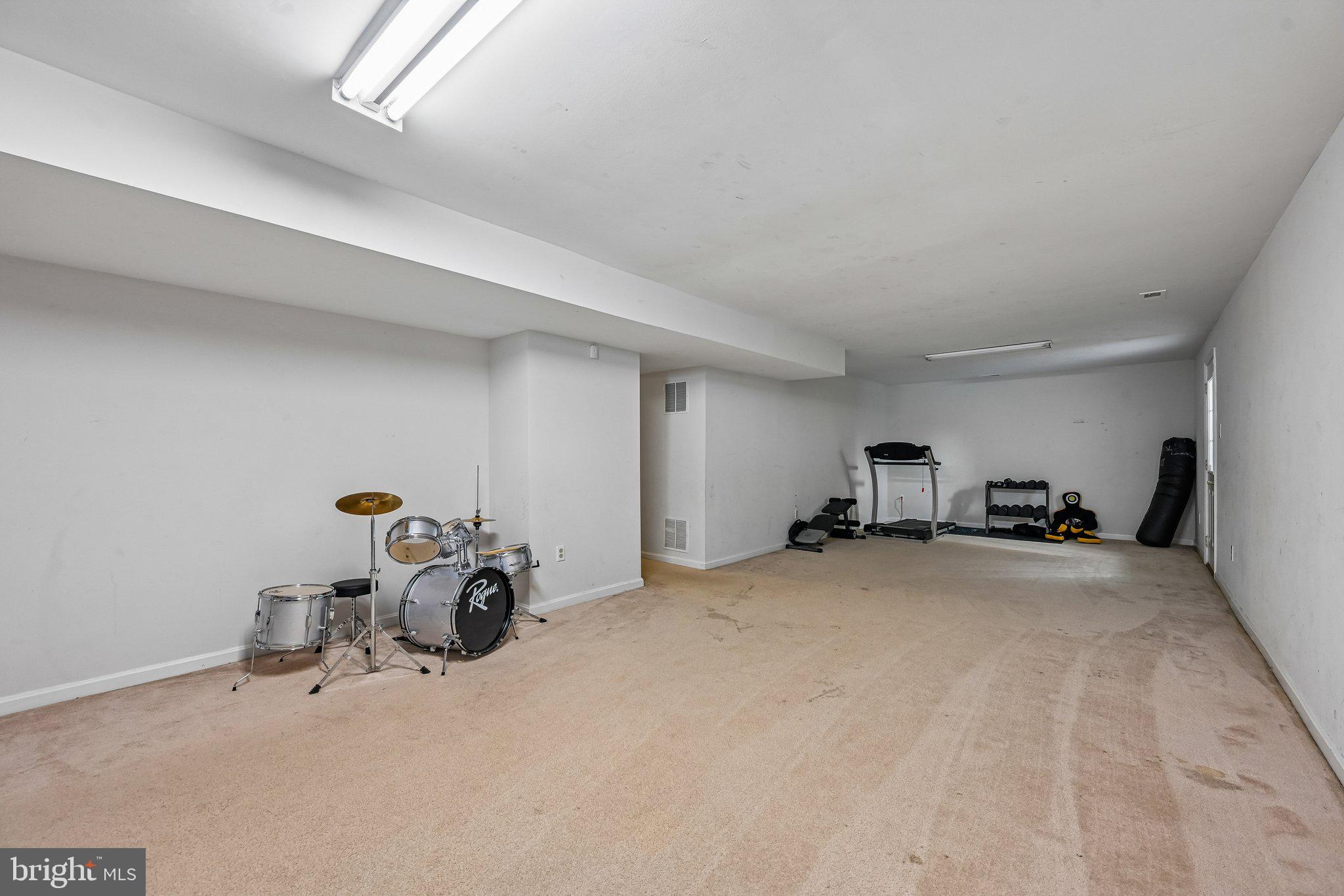 RUSSETT - Residential