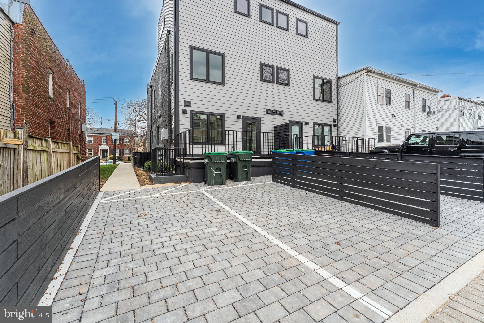 GLOVER PARK - Residential Lease