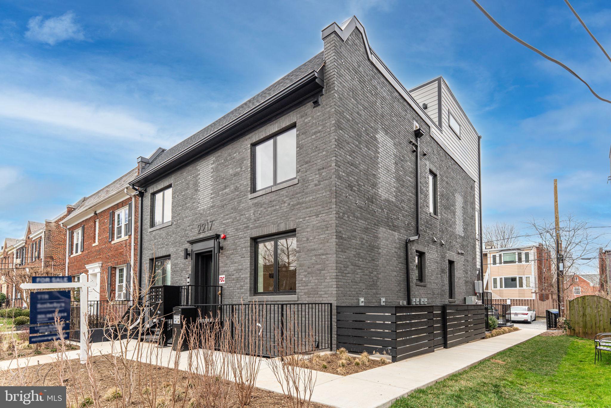 GLOVER PARK - Residential Lease