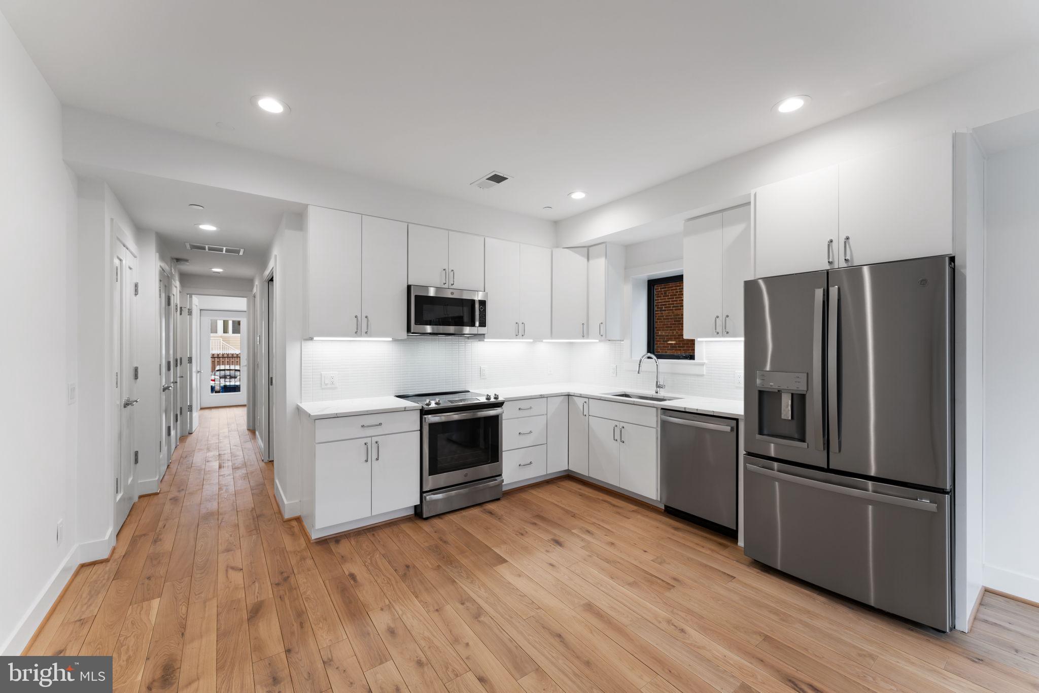 GLOVER PARK - Residential Lease