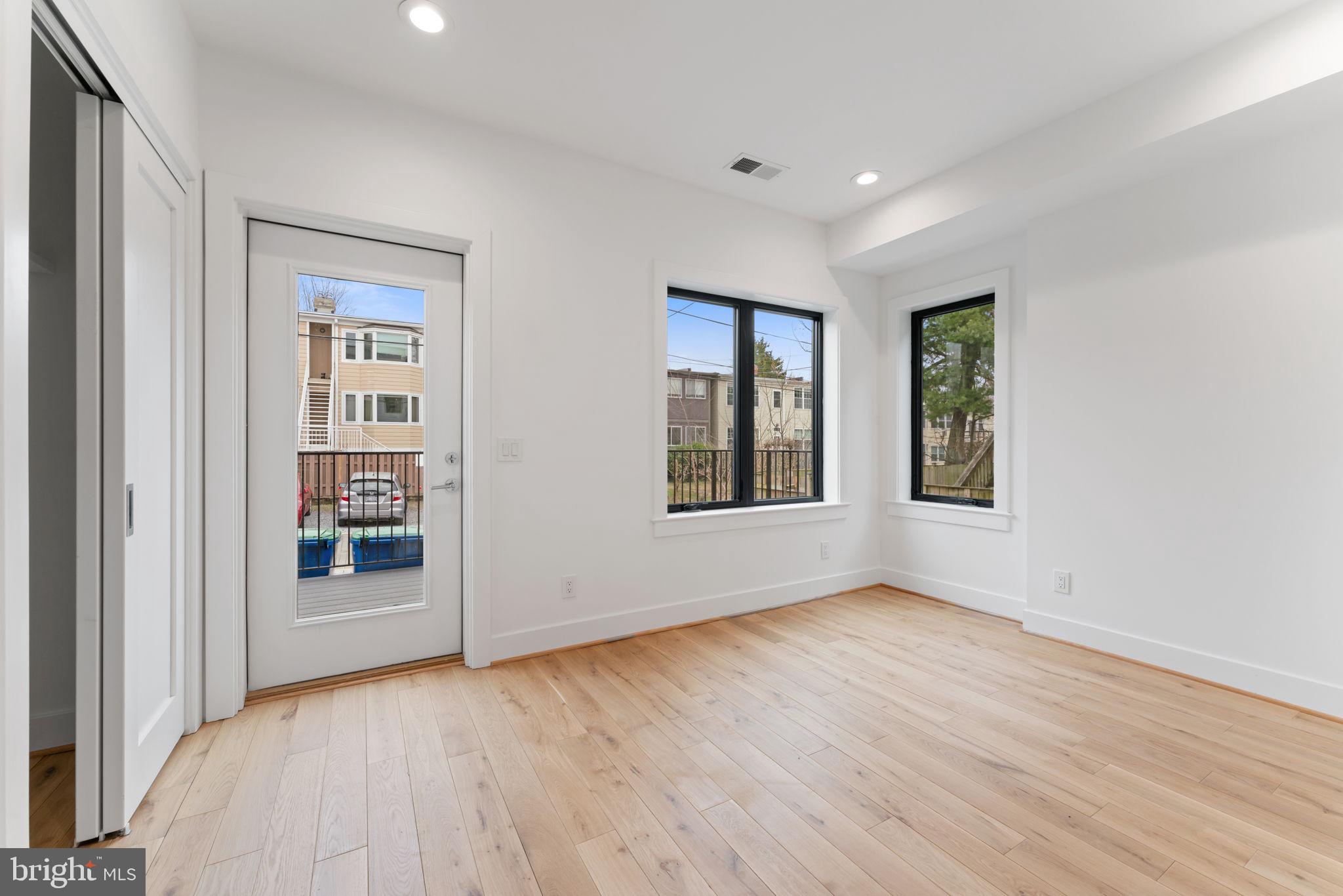 GLOVER PARK - Residential Lease