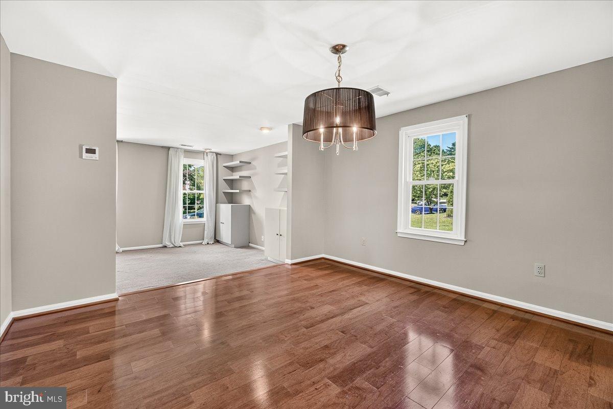 CAROLINE ESTATES - Residential