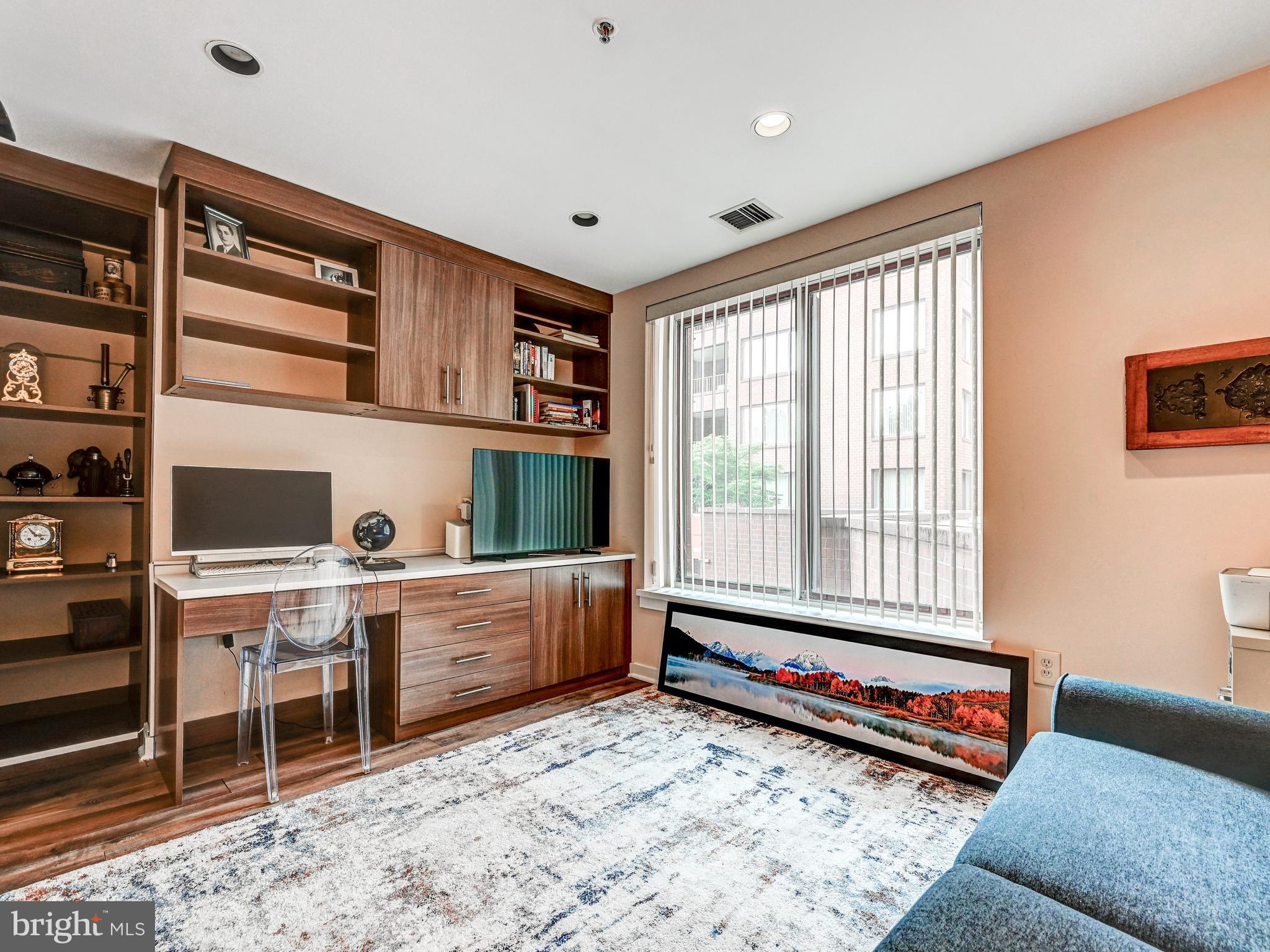 ANNEN WOODS - Residential