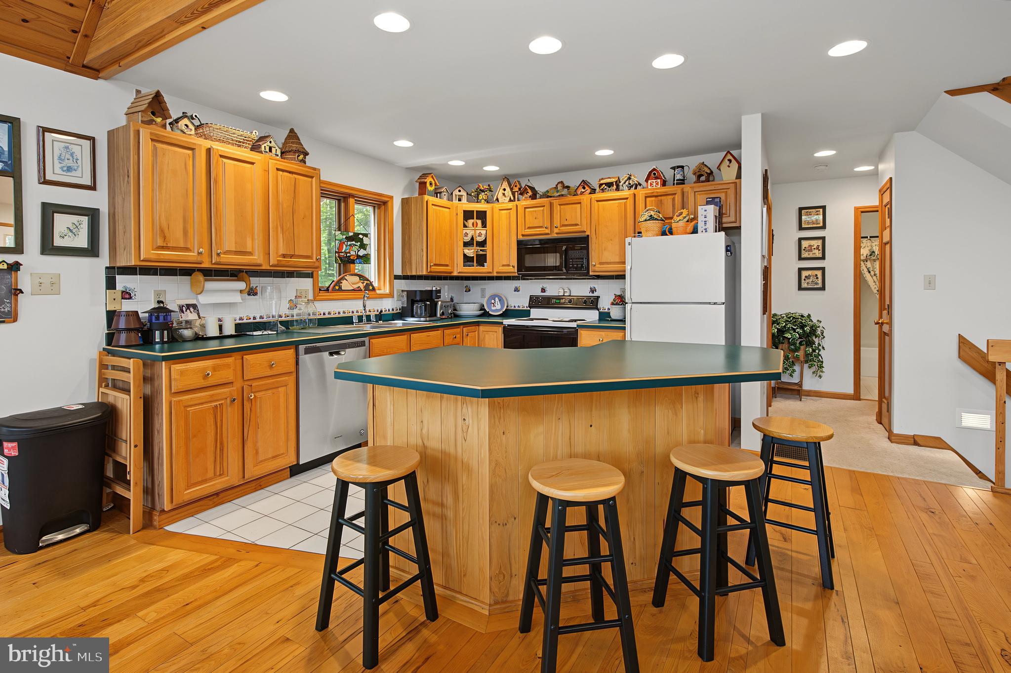 MONTE VISTA HEIGHTS - Residential
