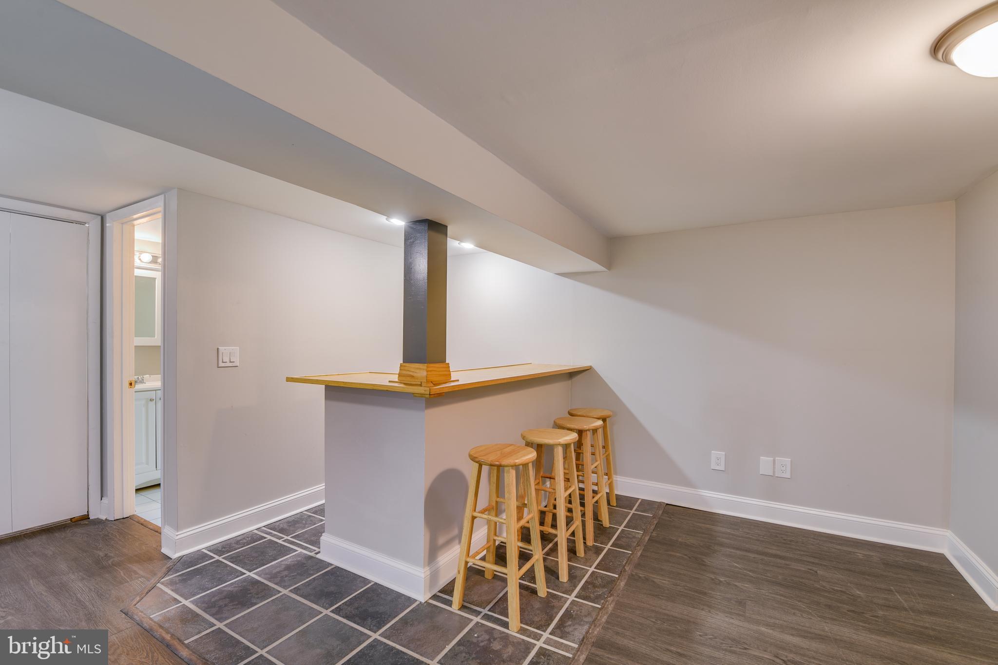 BARBARA HEIGHTS - Residential