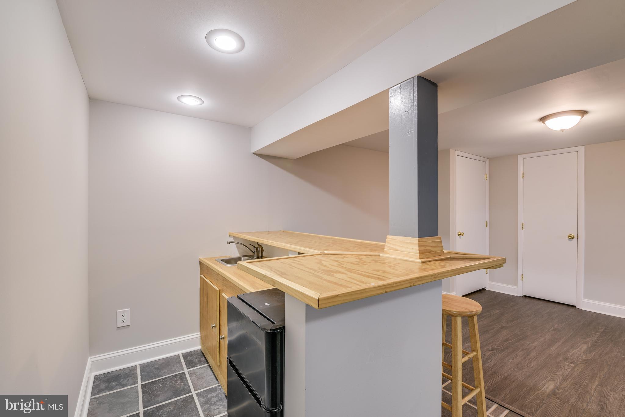 BARBARA HEIGHTS - Residential