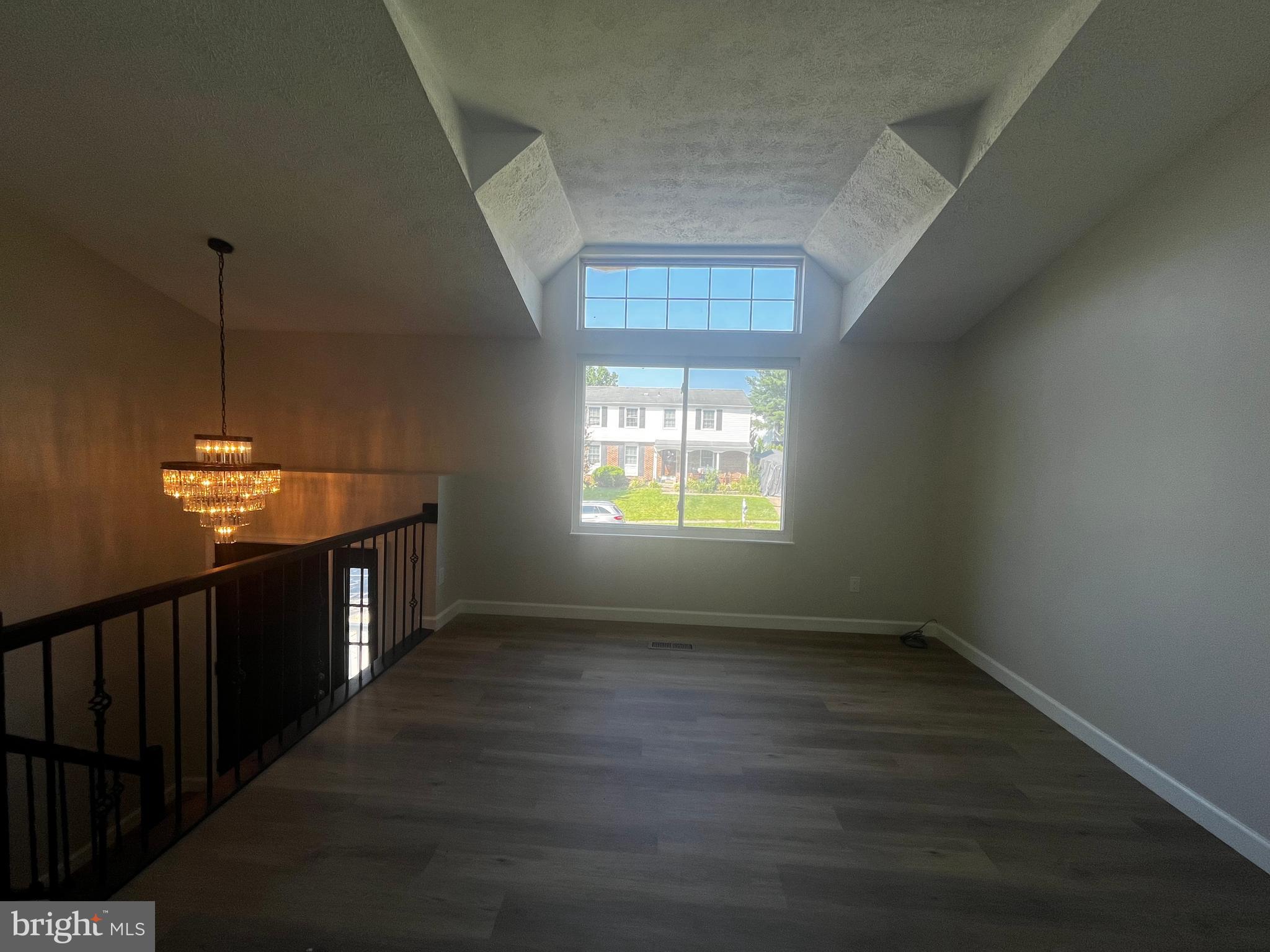 HARMANS WOODS - Residential