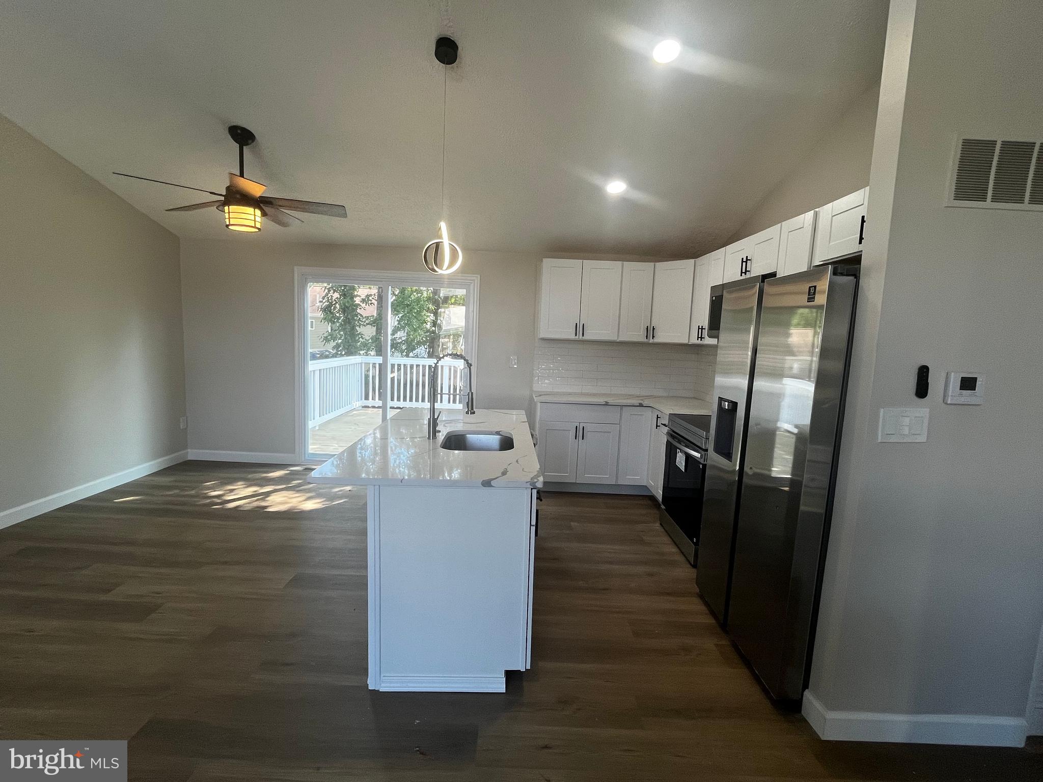 HARMANS WOODS - Residential