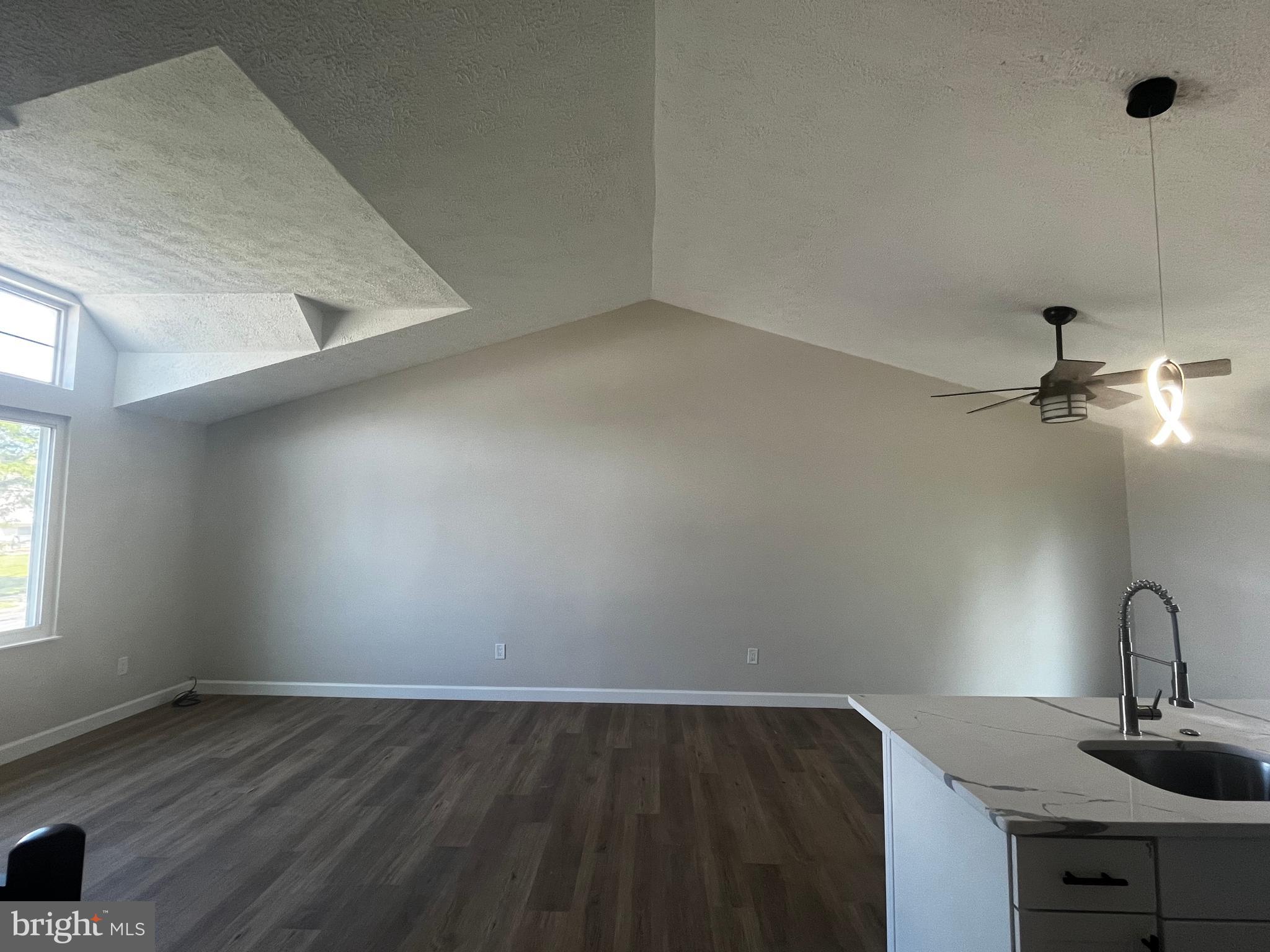 HARMANS WOODS - Residential