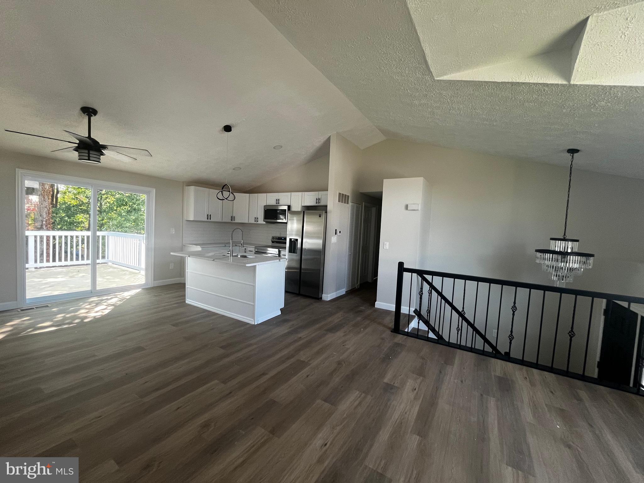 HARMANS WOODS - Residential