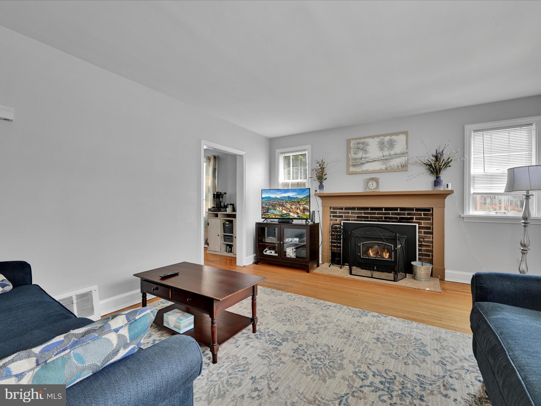 OAK HILLS - Residential