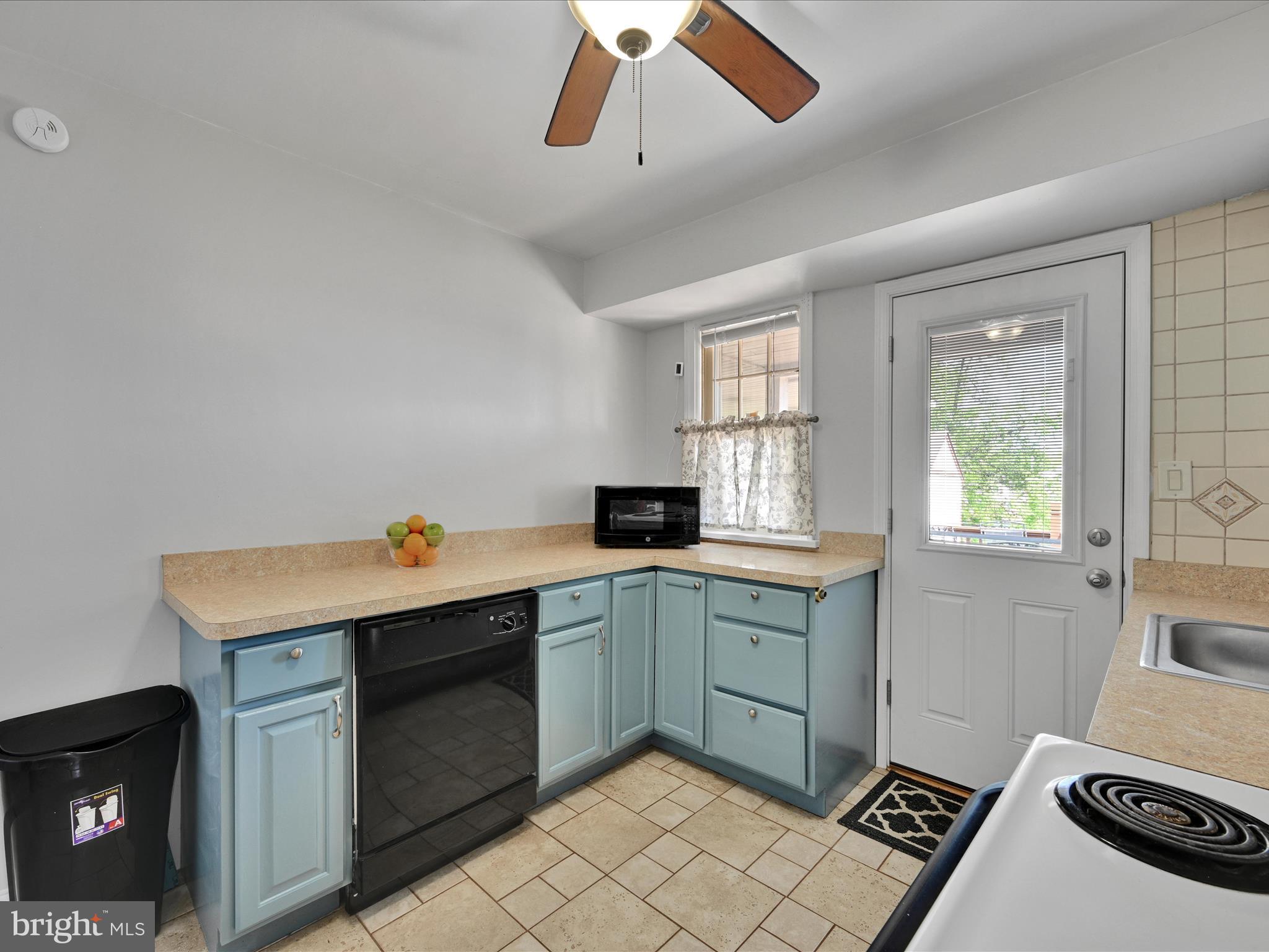 OAK HILLS - Residential