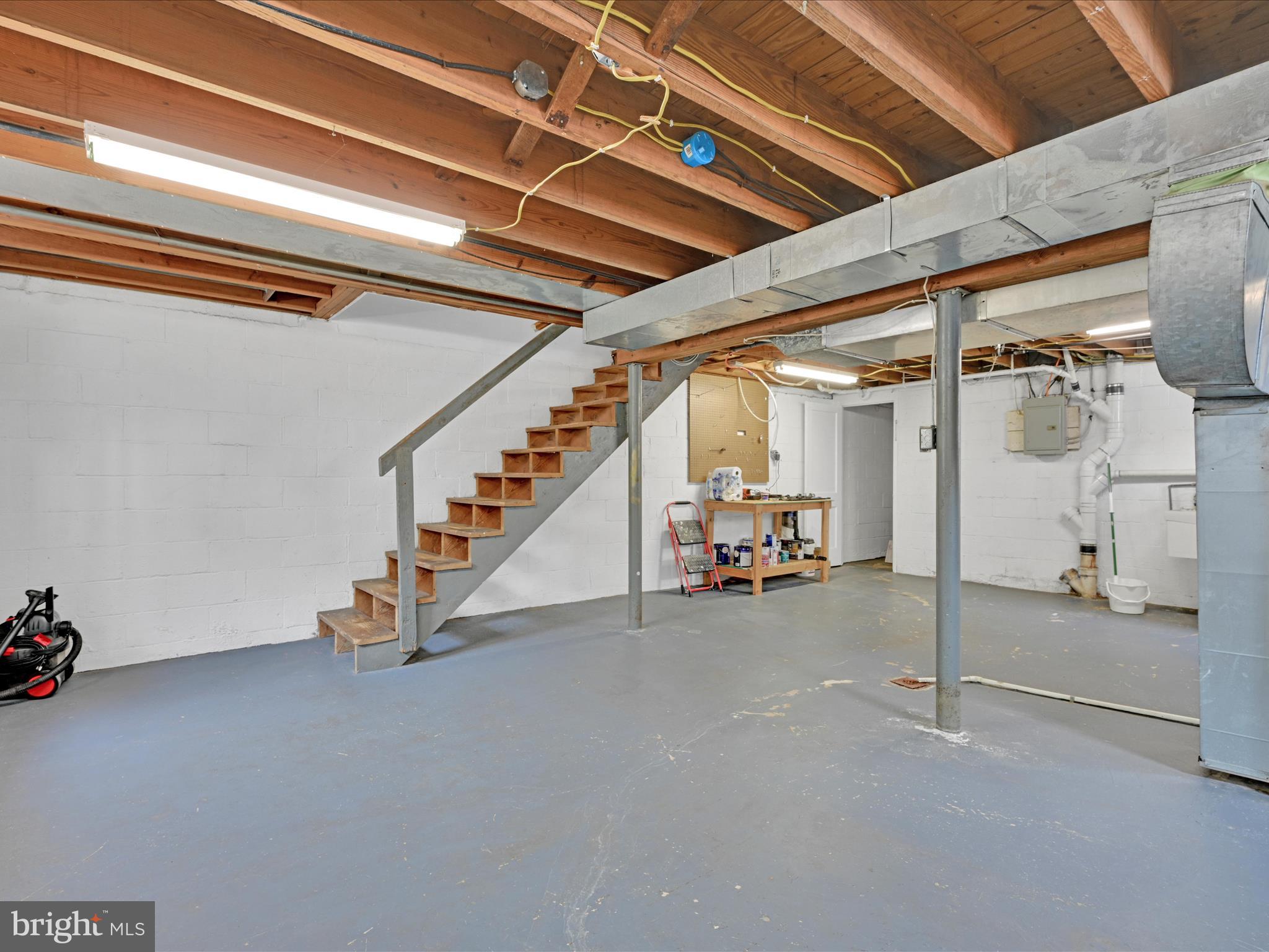 OAK HILLS - Residential